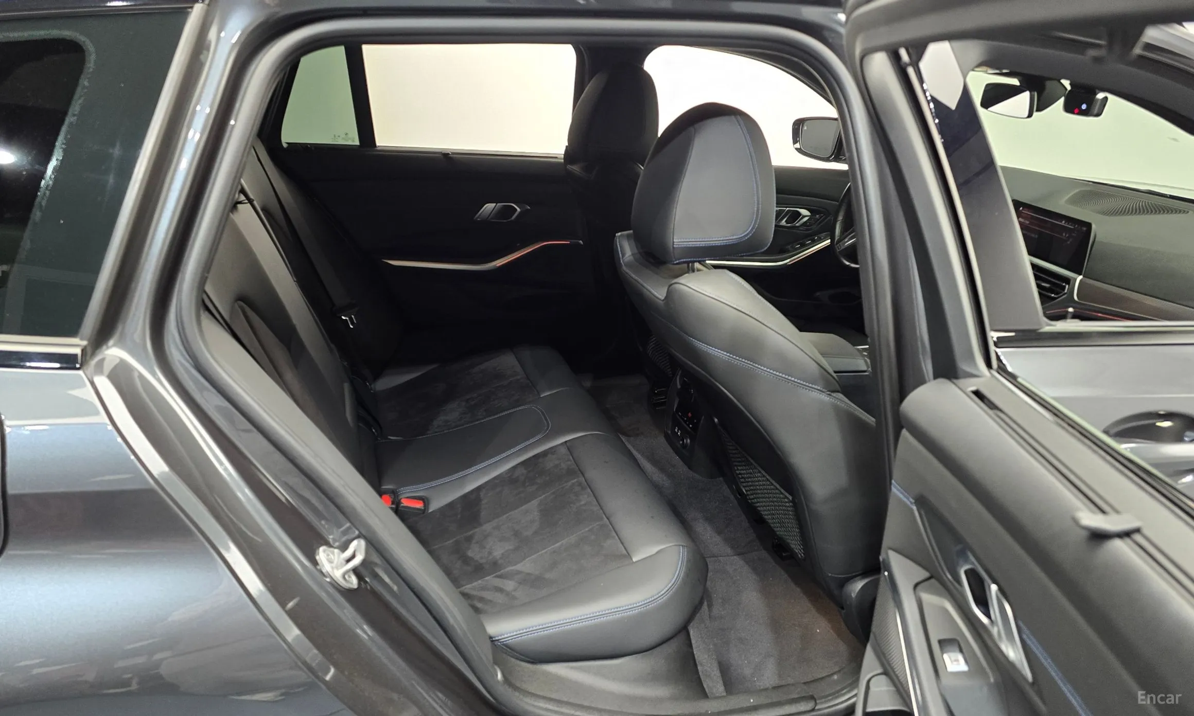 BMW 3 Series (G20) превью 12