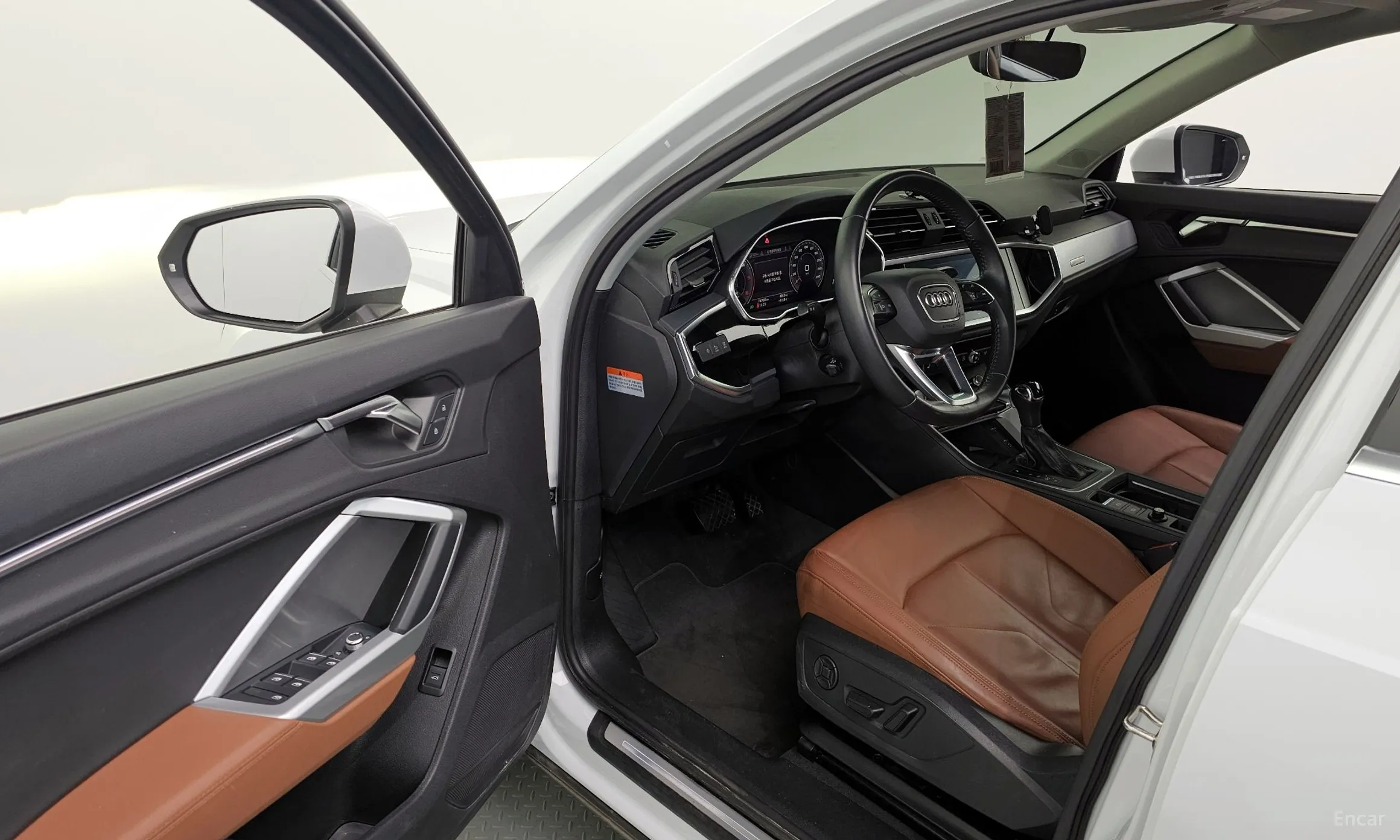 Audi Q3 (F3) превью 10