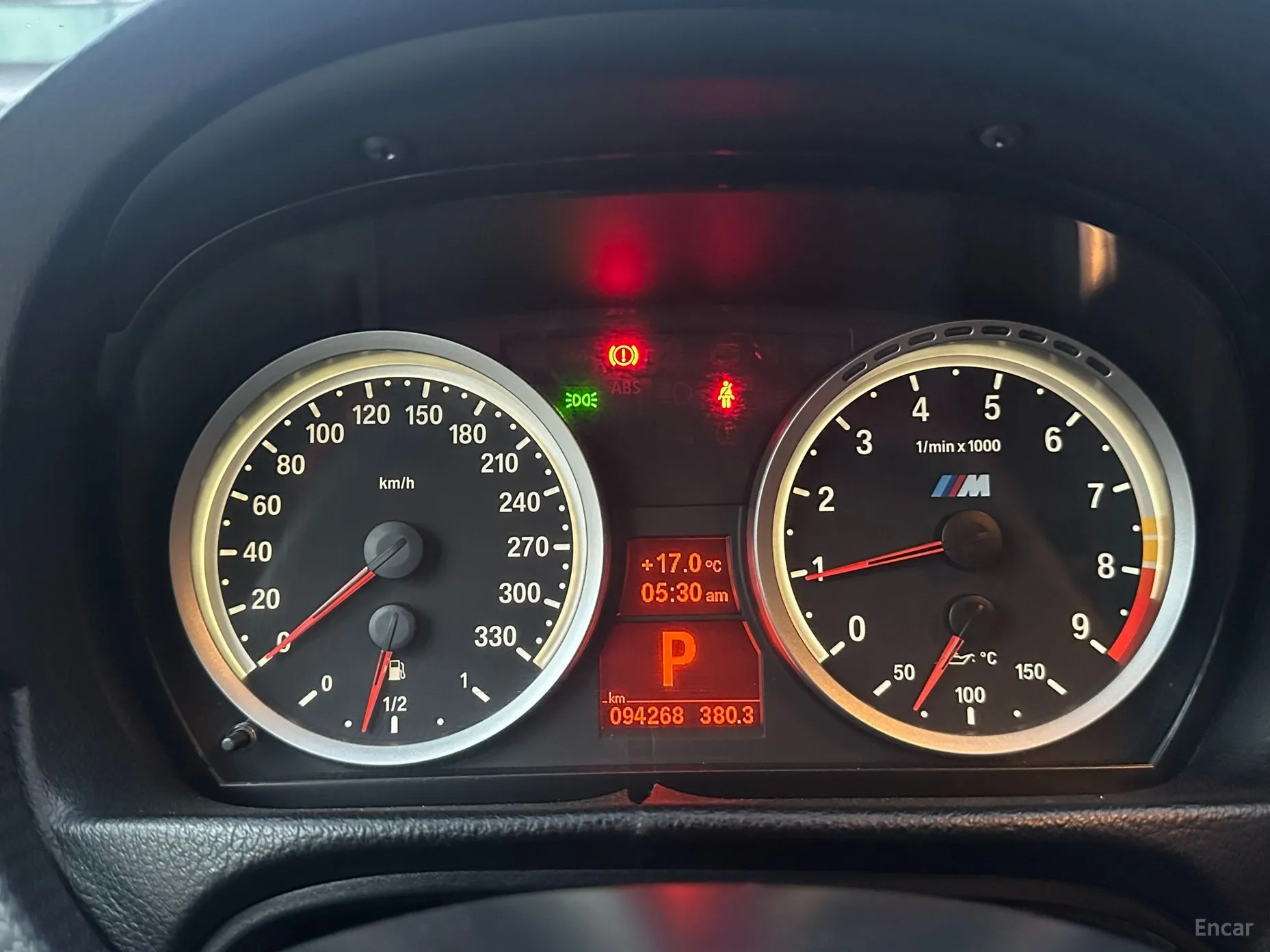 BMW M3 (E90) превью 9