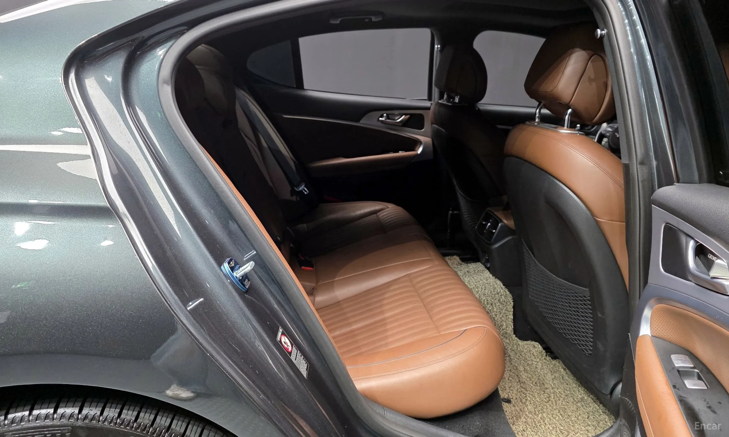 Genesis G70 превью 12