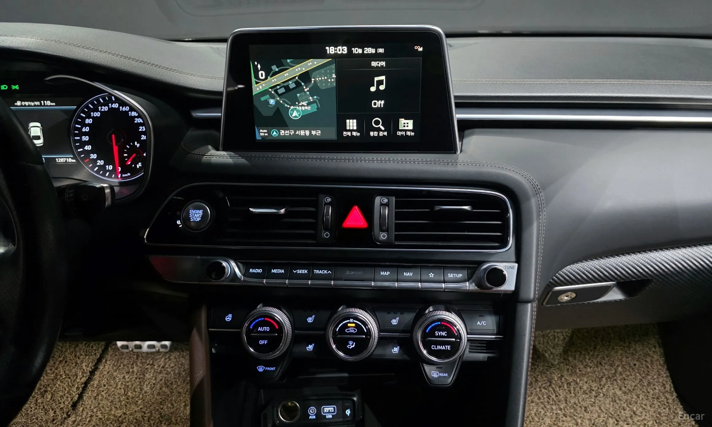 Genesis G70 превью 14