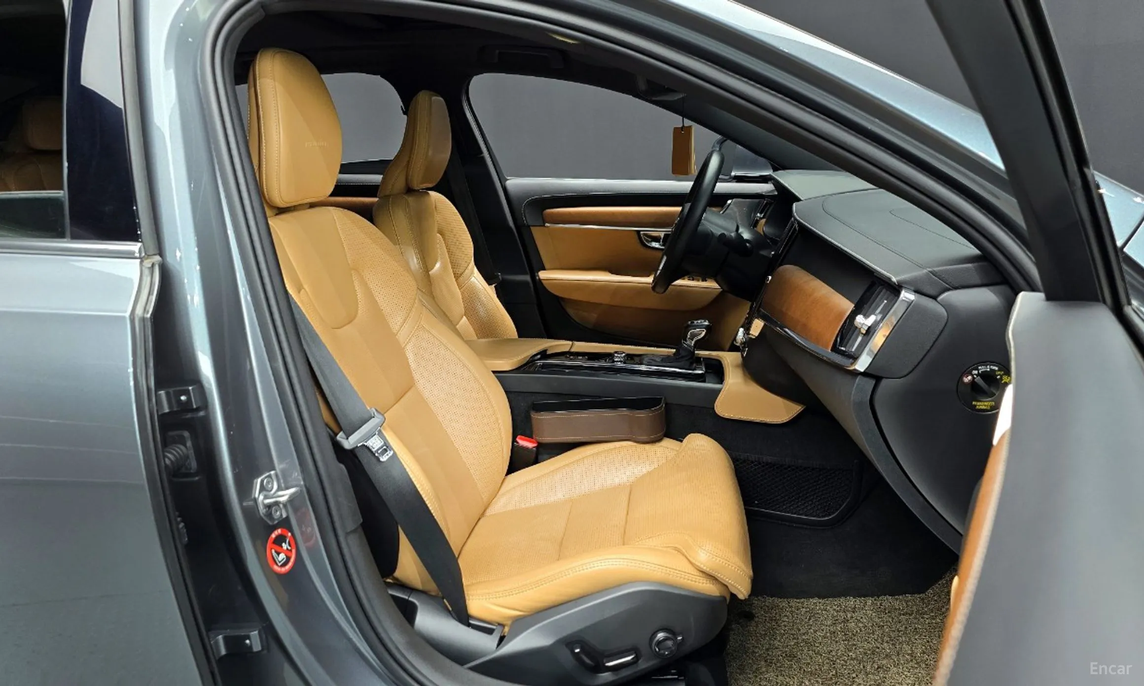 Volvo S90 превью 11