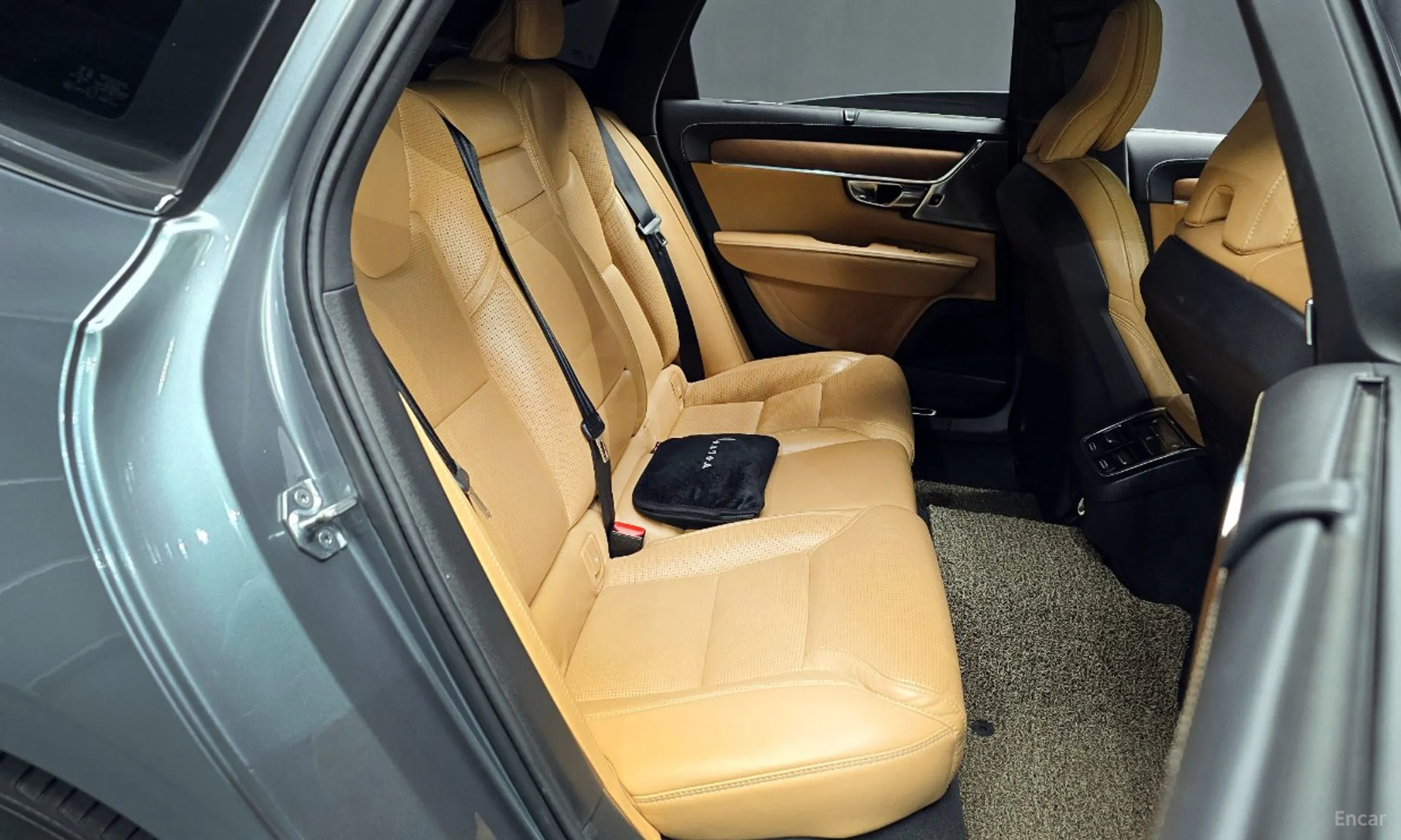Volvo S90 превью 12