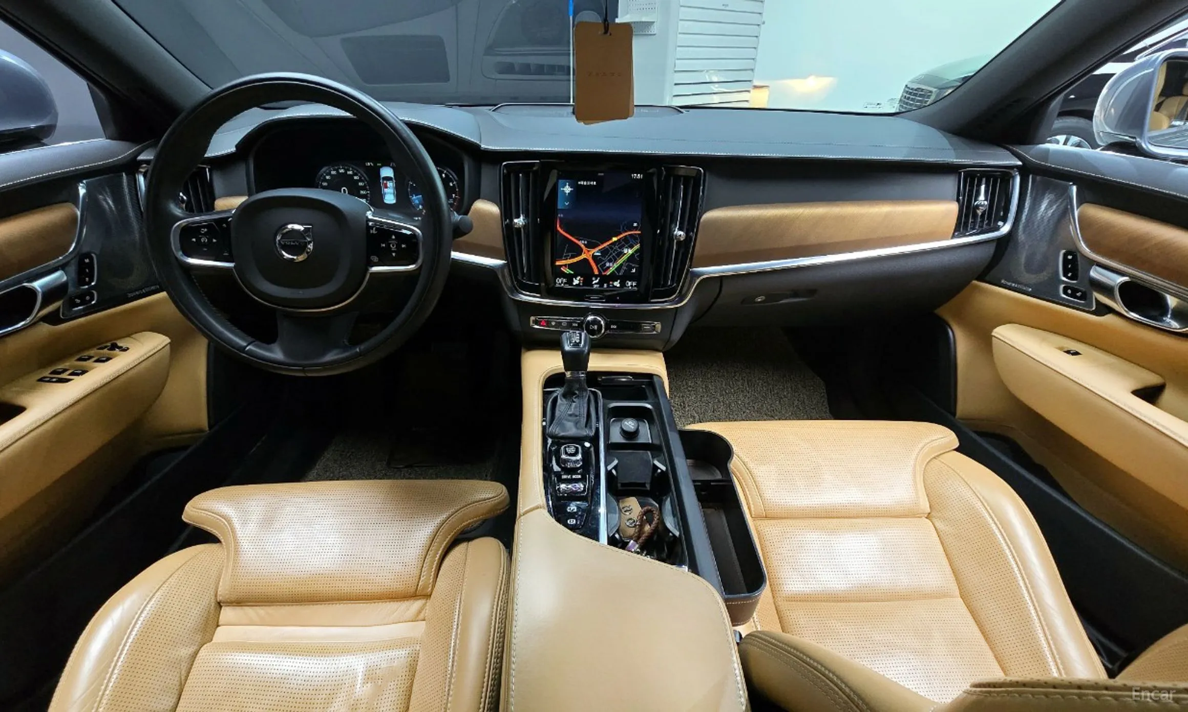 Volvo S90 превью 7