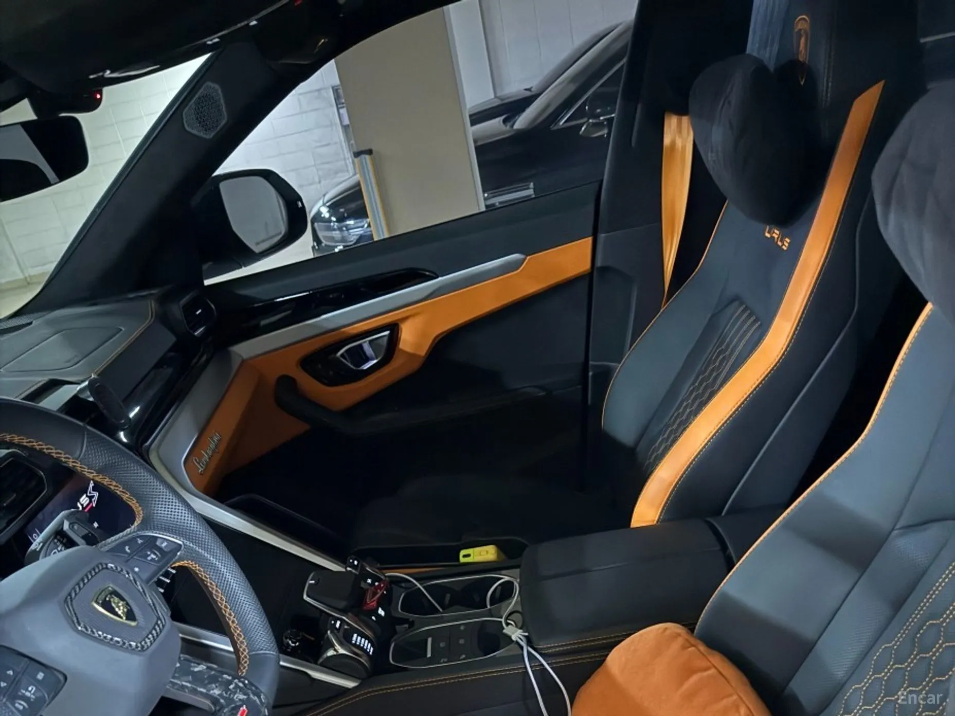Lamborghini Urus превью 10