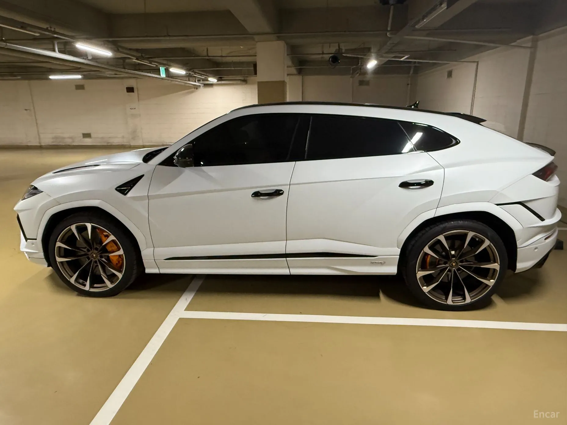 Lamborghini Urus превью 5