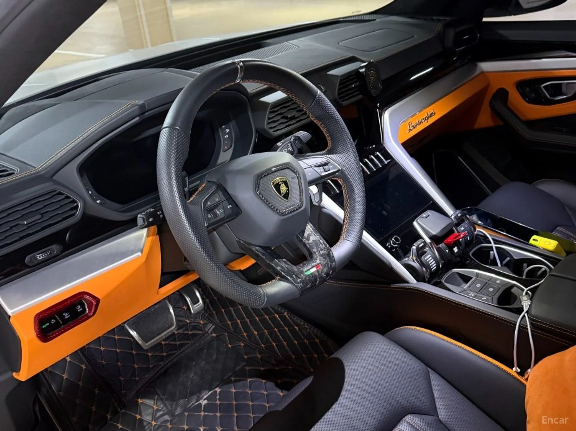 Lamborghini Urus превью 7
