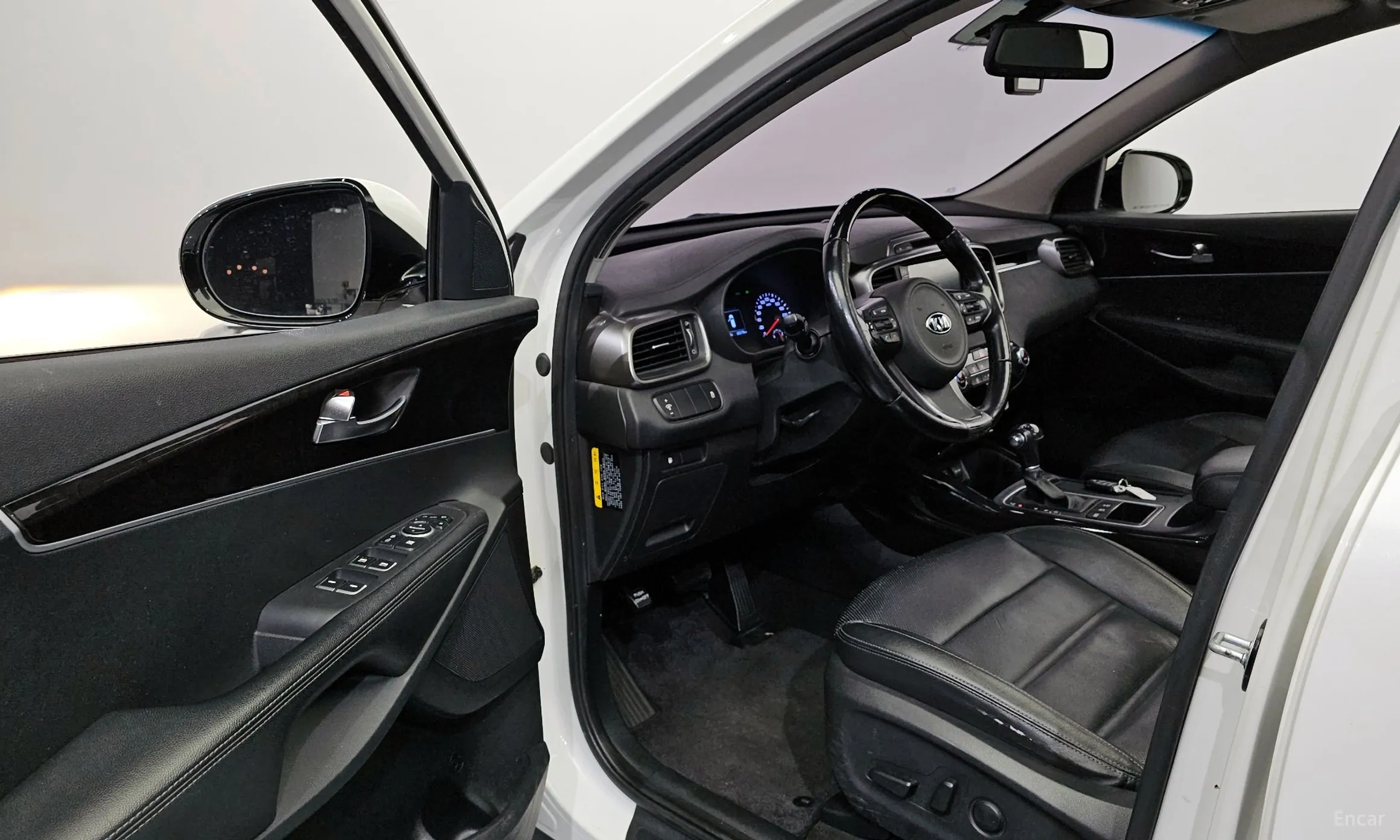 Kia Sorento превью 10