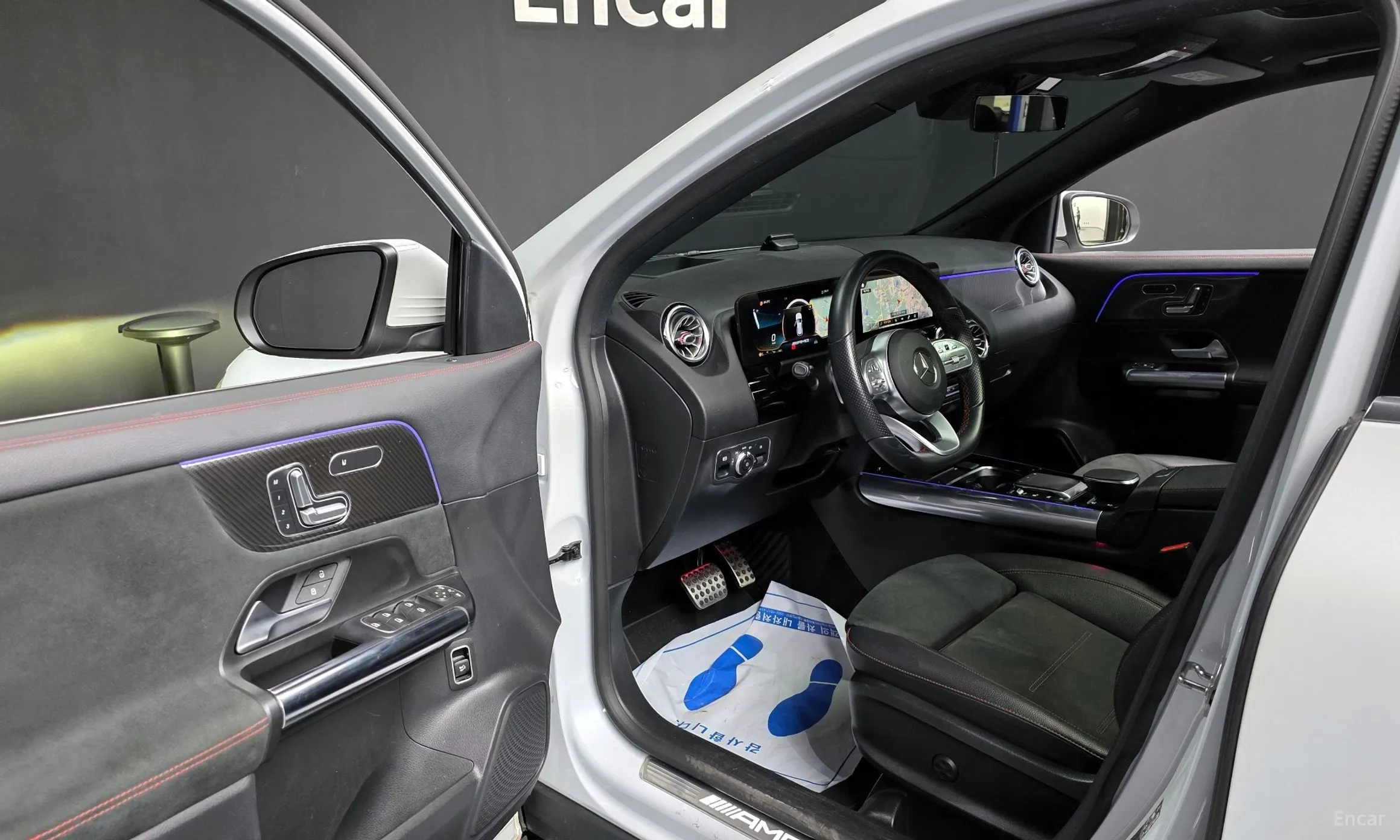 Mercedes Benz GLA-Class H247 превью 10