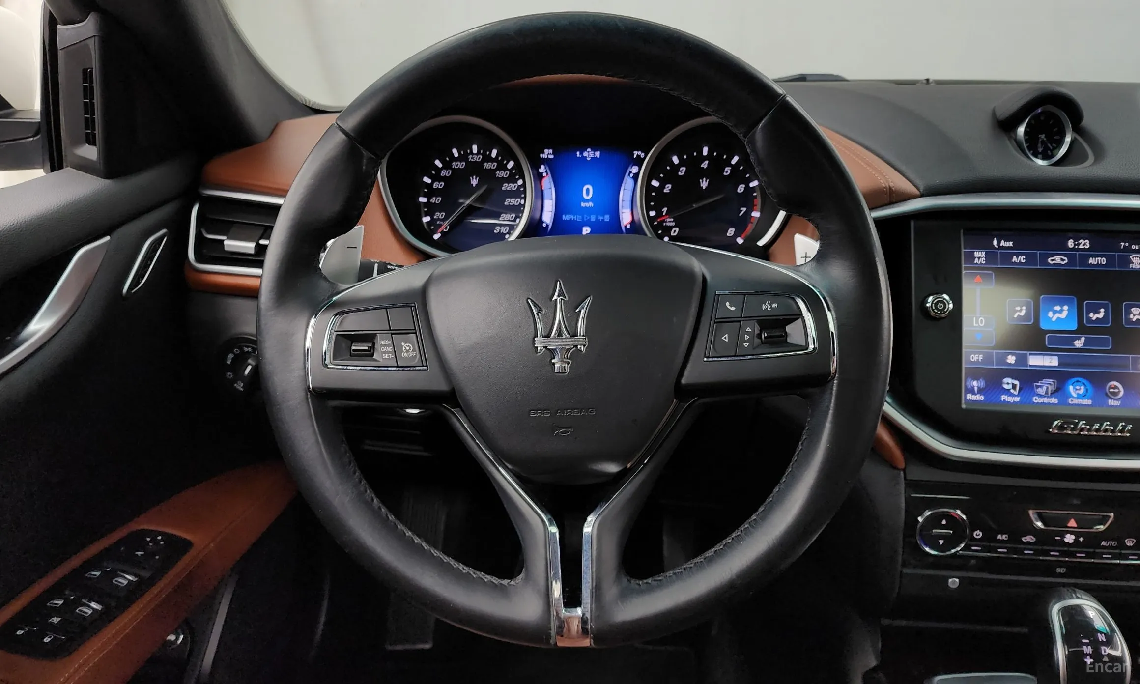 Maserati Ghibli превью 13