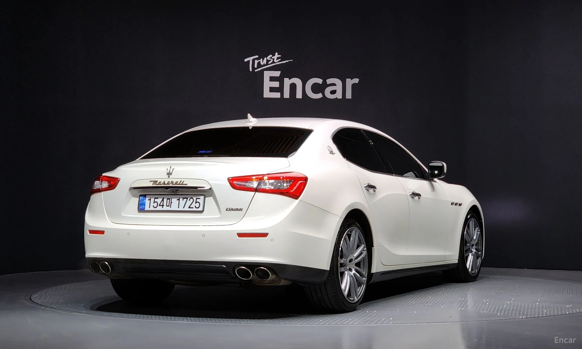 Maserati Ghibli превью 2