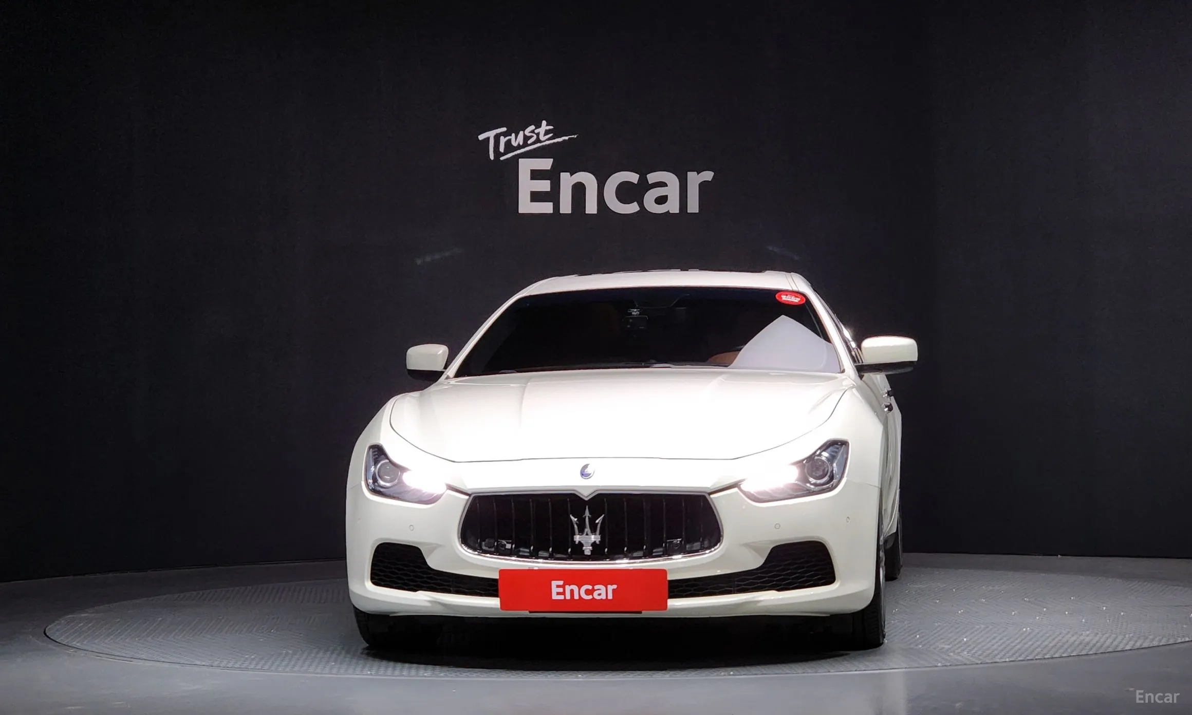Maserati Ghibli превью 3