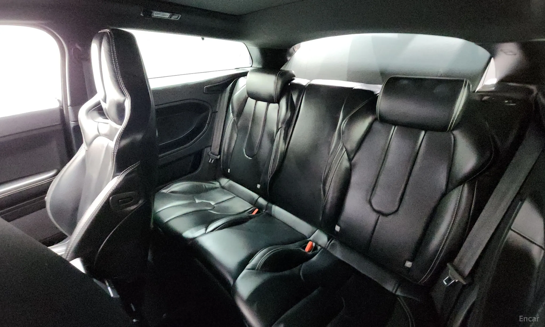 Land Rover Range Rover Evoque превью 12