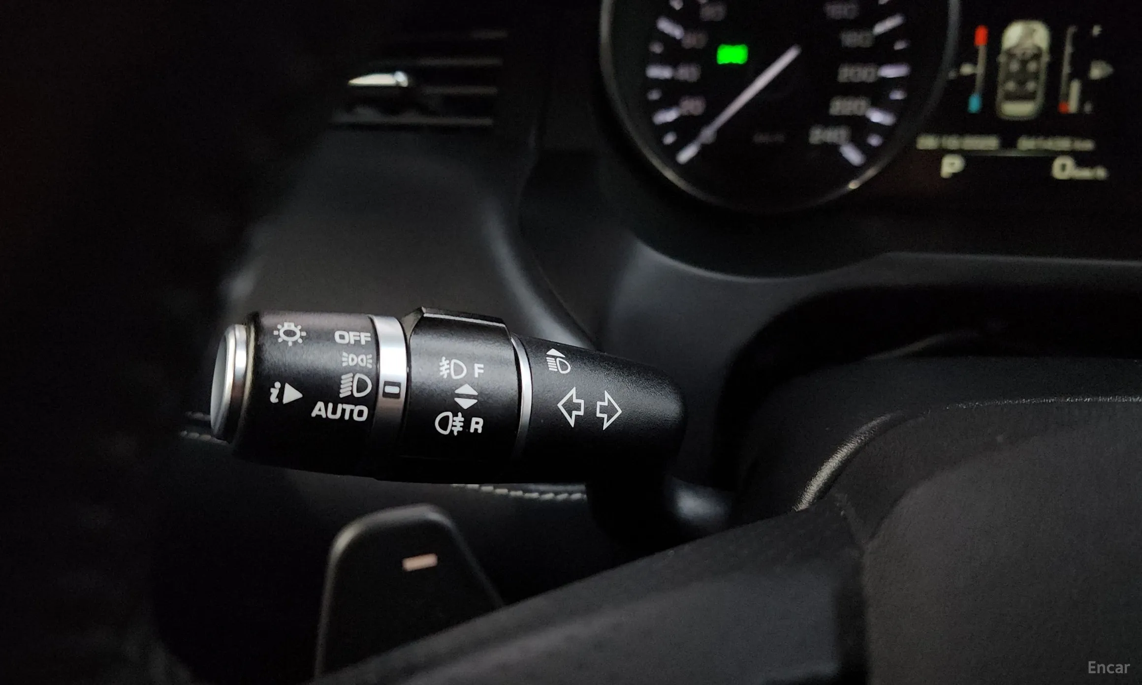 Land Rover Range Rover Evoque превью 14