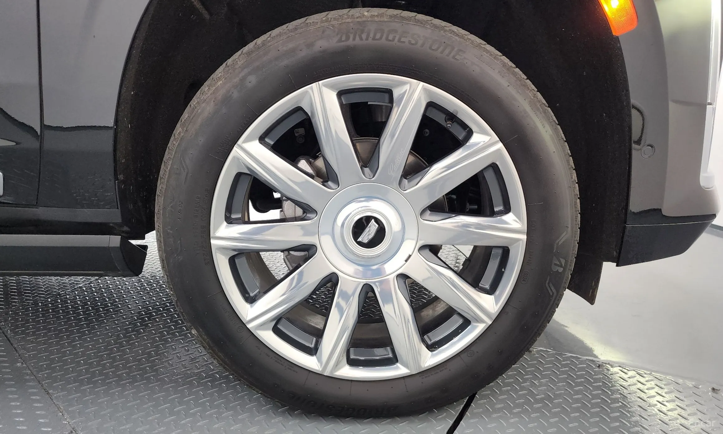 Cadillac Escalade 5th Generation превью 5