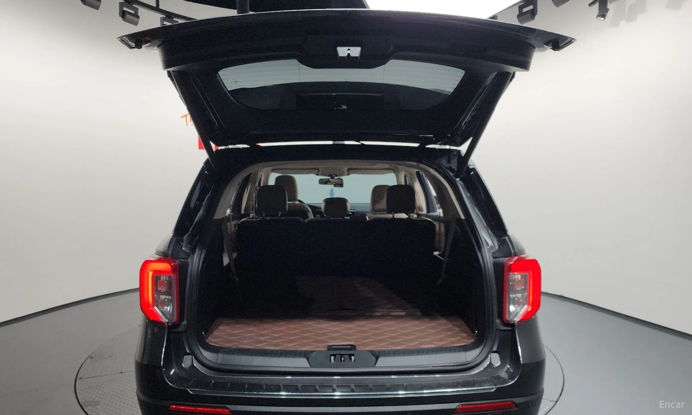 Ford Explorer 6th Generation превью 20