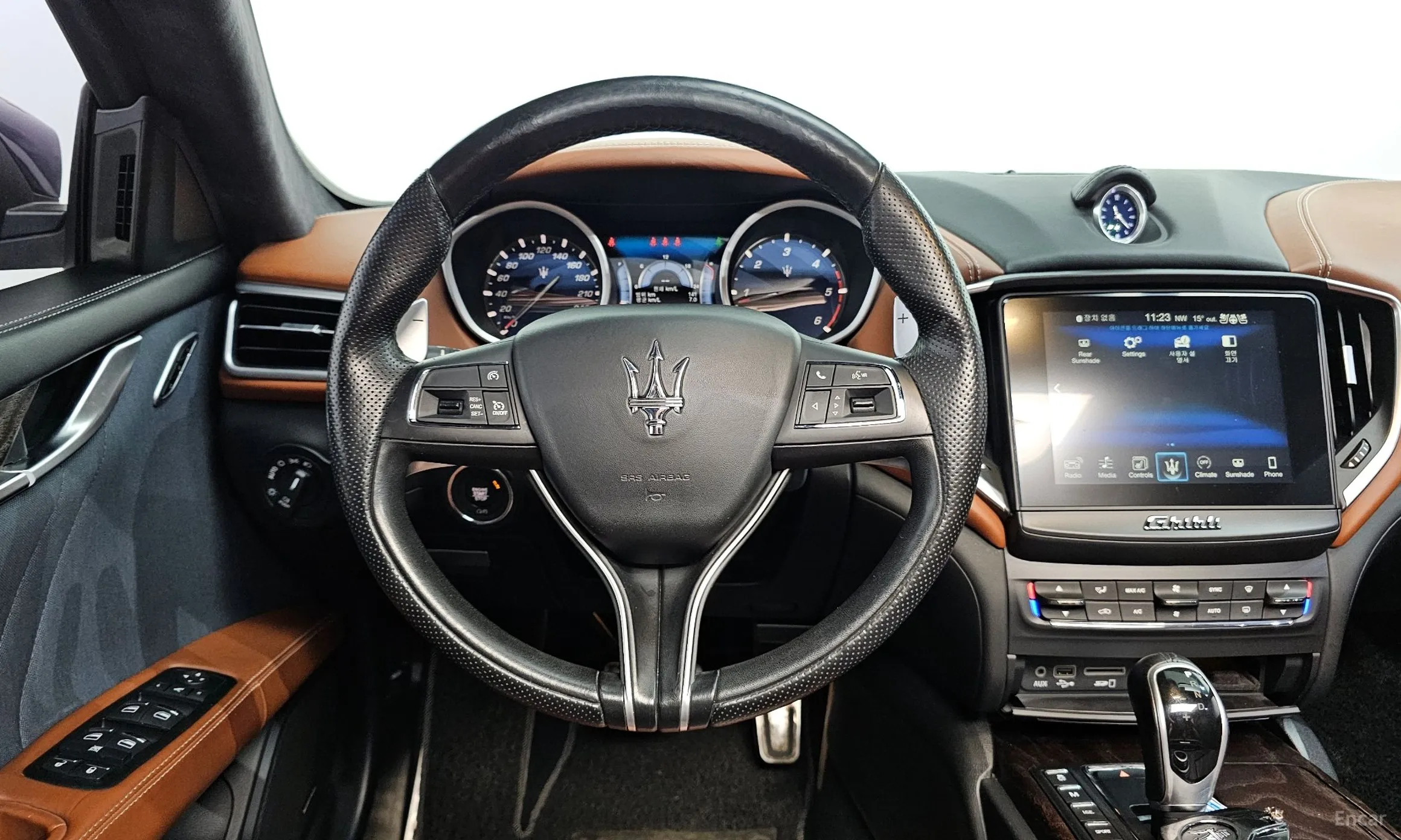 Maserati Ghibli превью 13