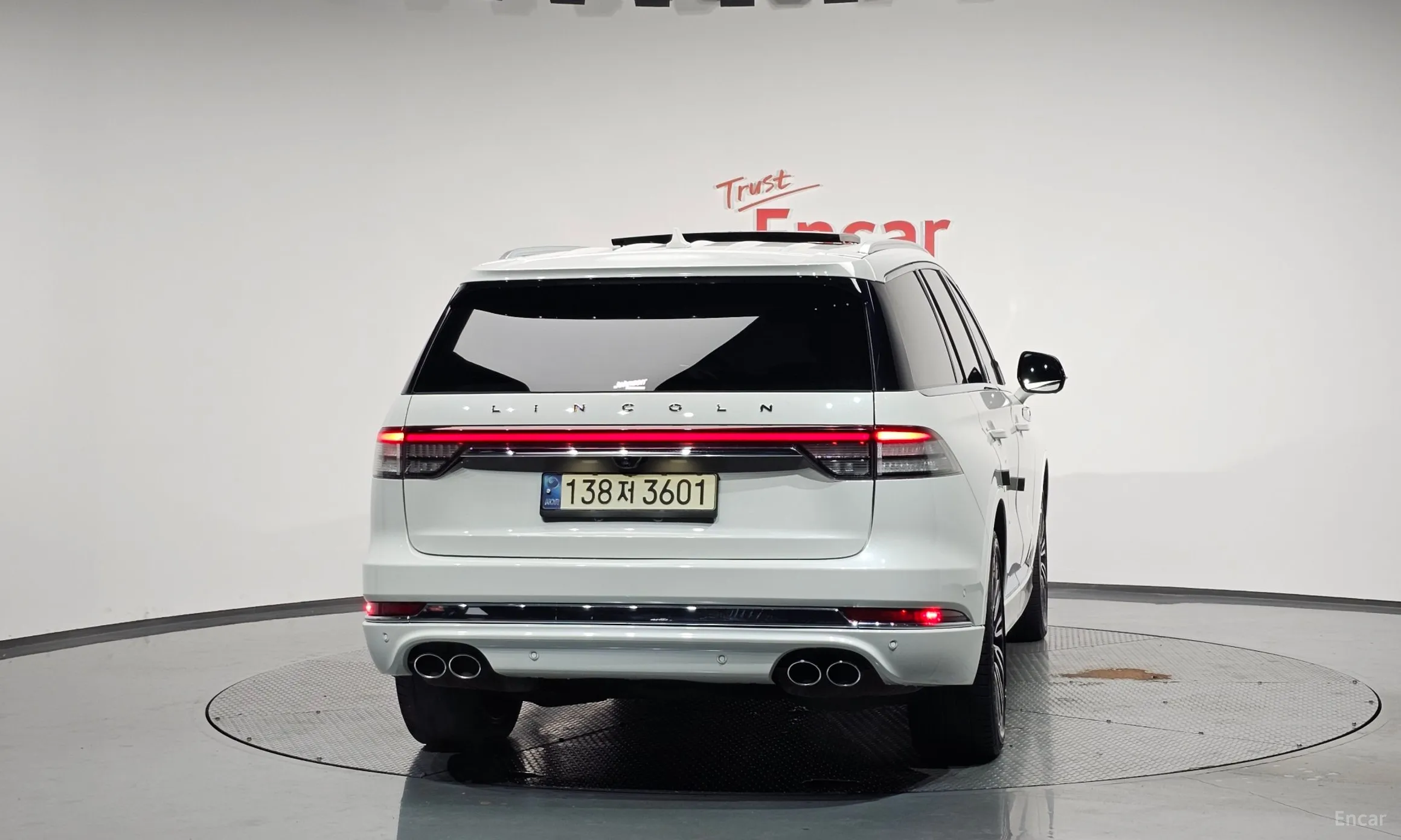 Lincoln Aviator 2nd Generation превью 4