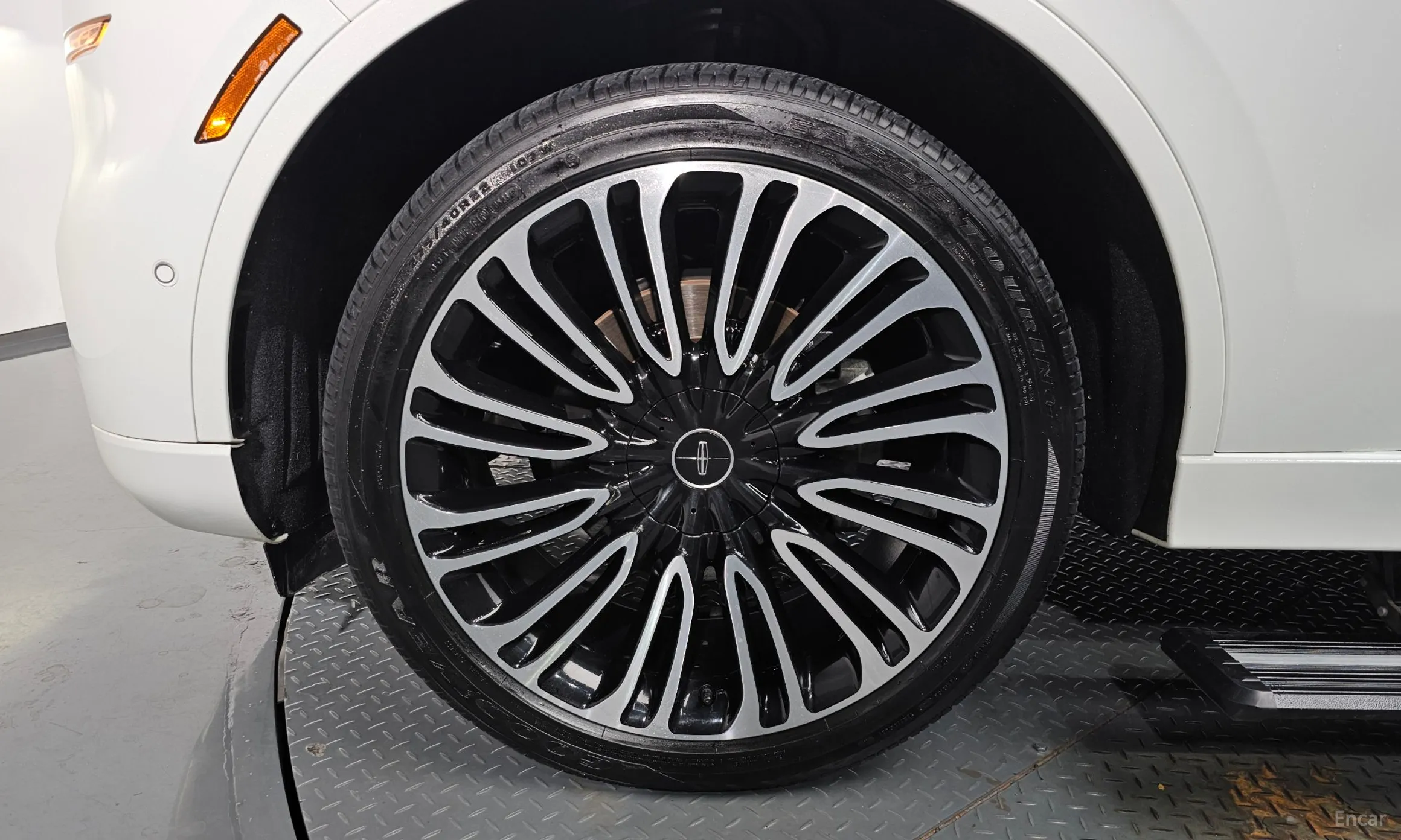Lincoln Aviator 2nd Generation превью 5
