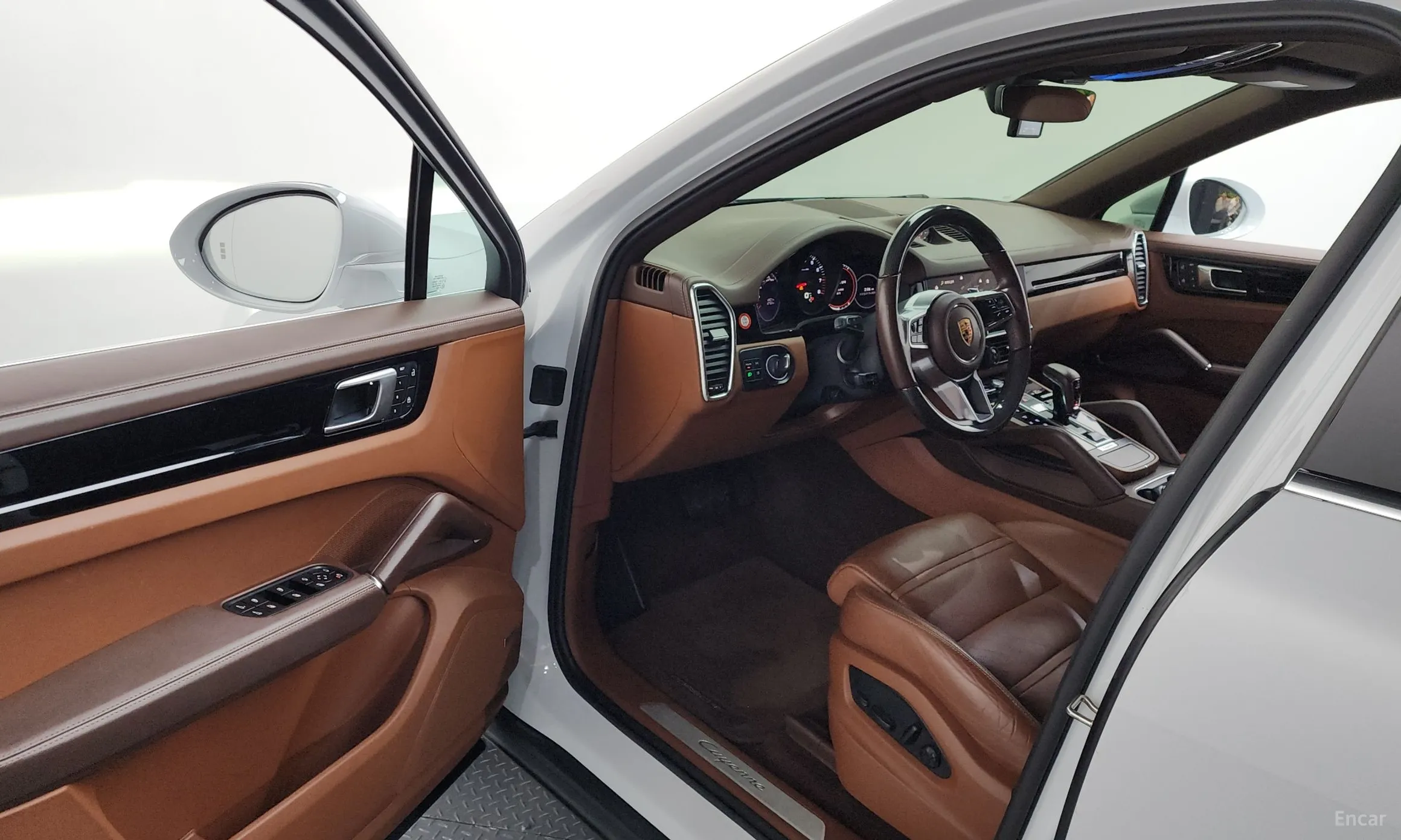 Porsche Cayenne (PO536) превью 10
