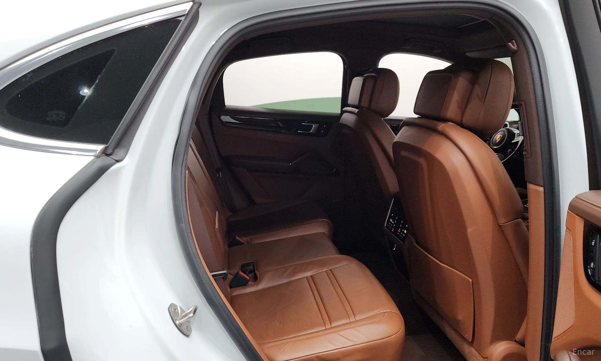 Porsche Cayenne (PO536) превью 12