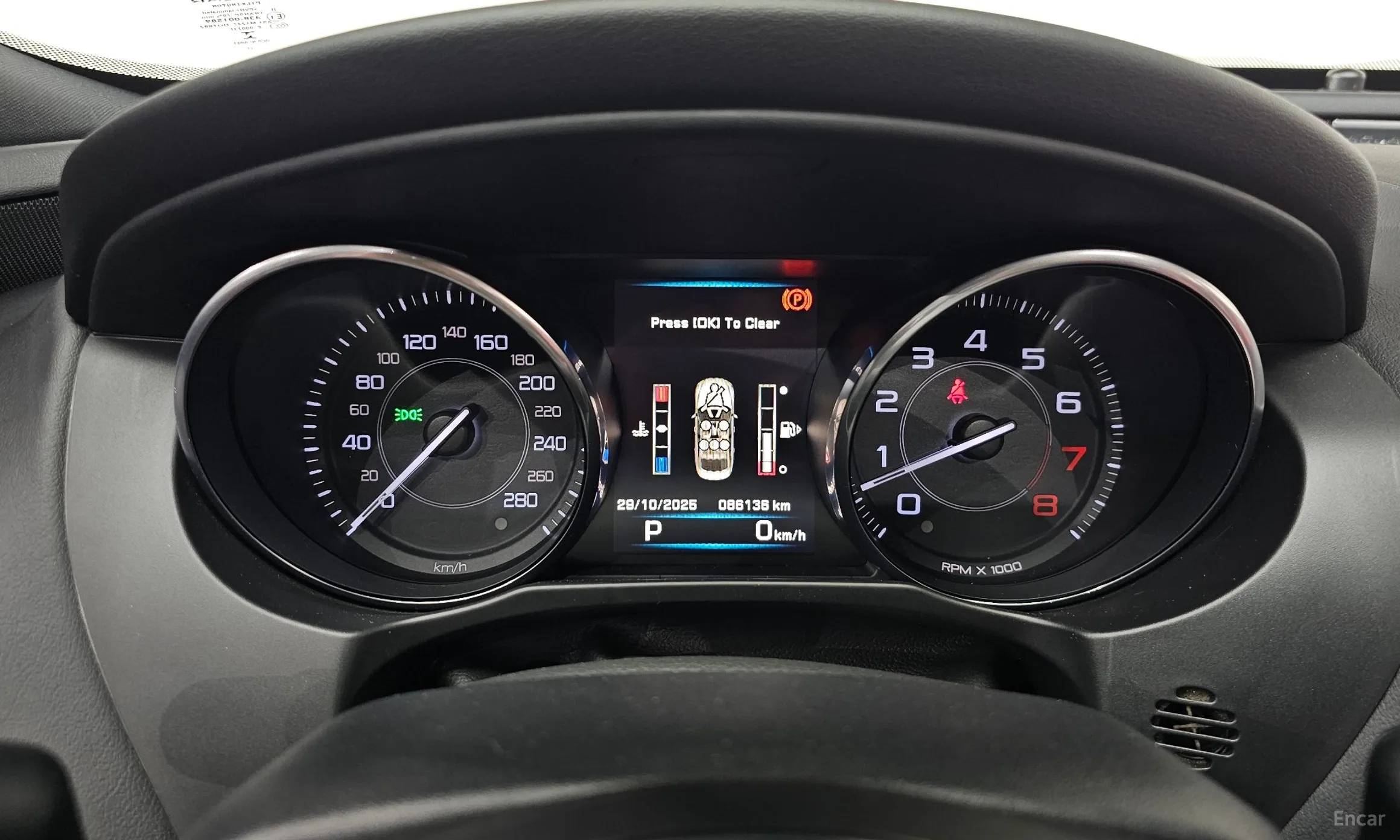 Jaguar XE превью 8
