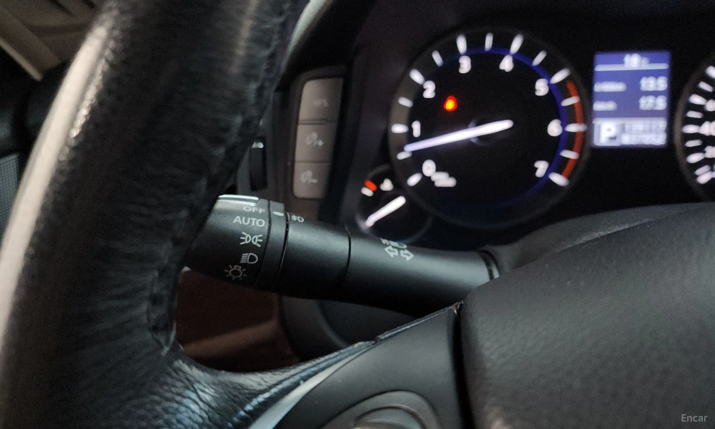 Infiniti Q70 превью 15
