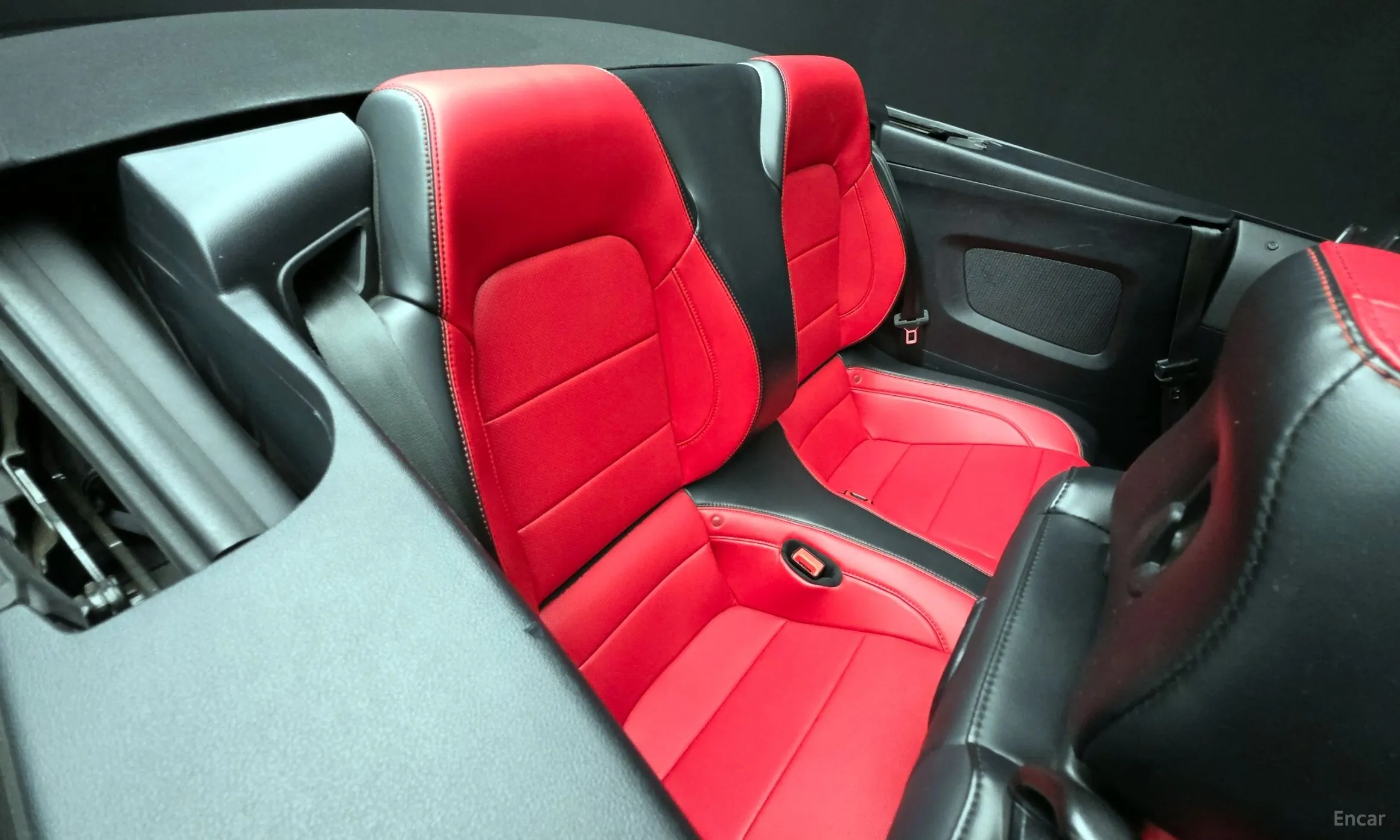 Ford Mustang превью 12