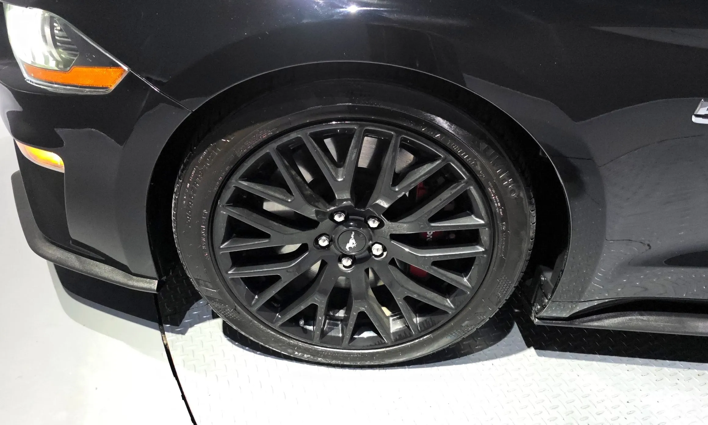 Ford Mustang превью 5