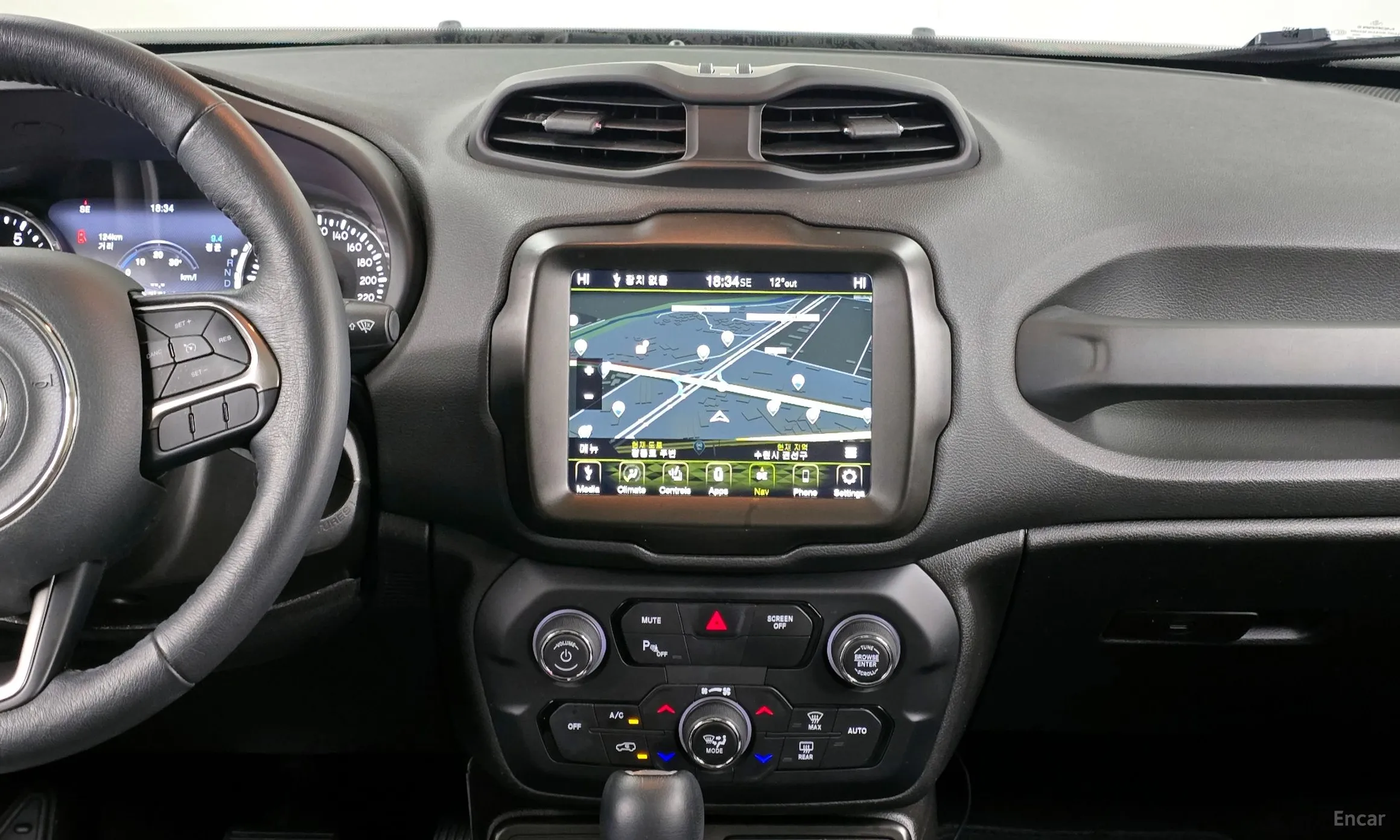 Jeep Renegade превью 14