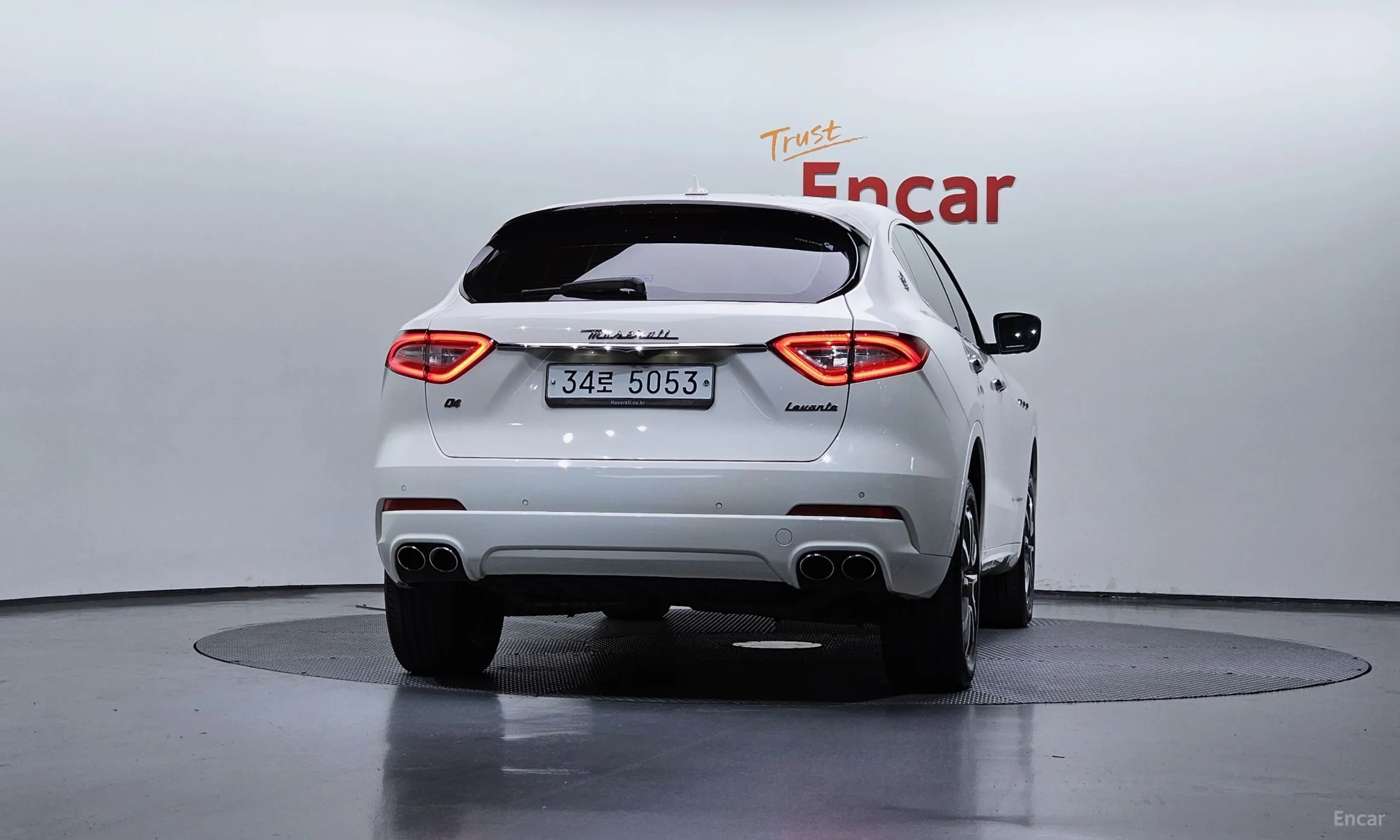 Maserati Levante превью 4