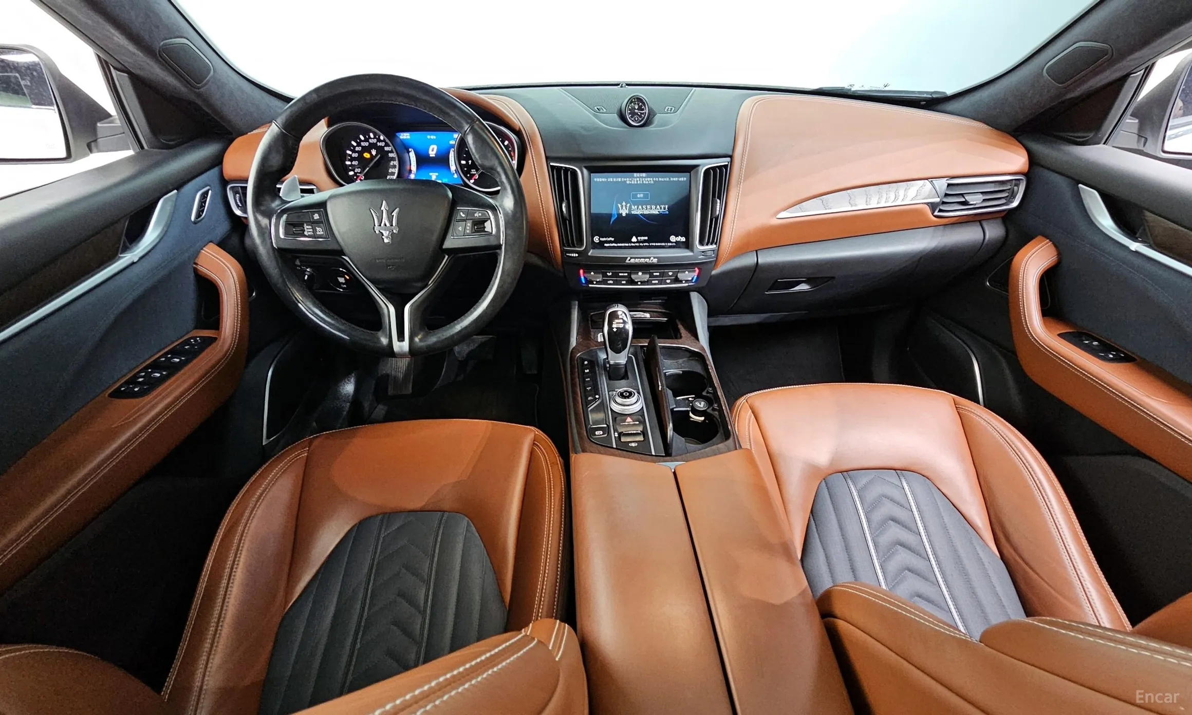Maserati Levante превью 7