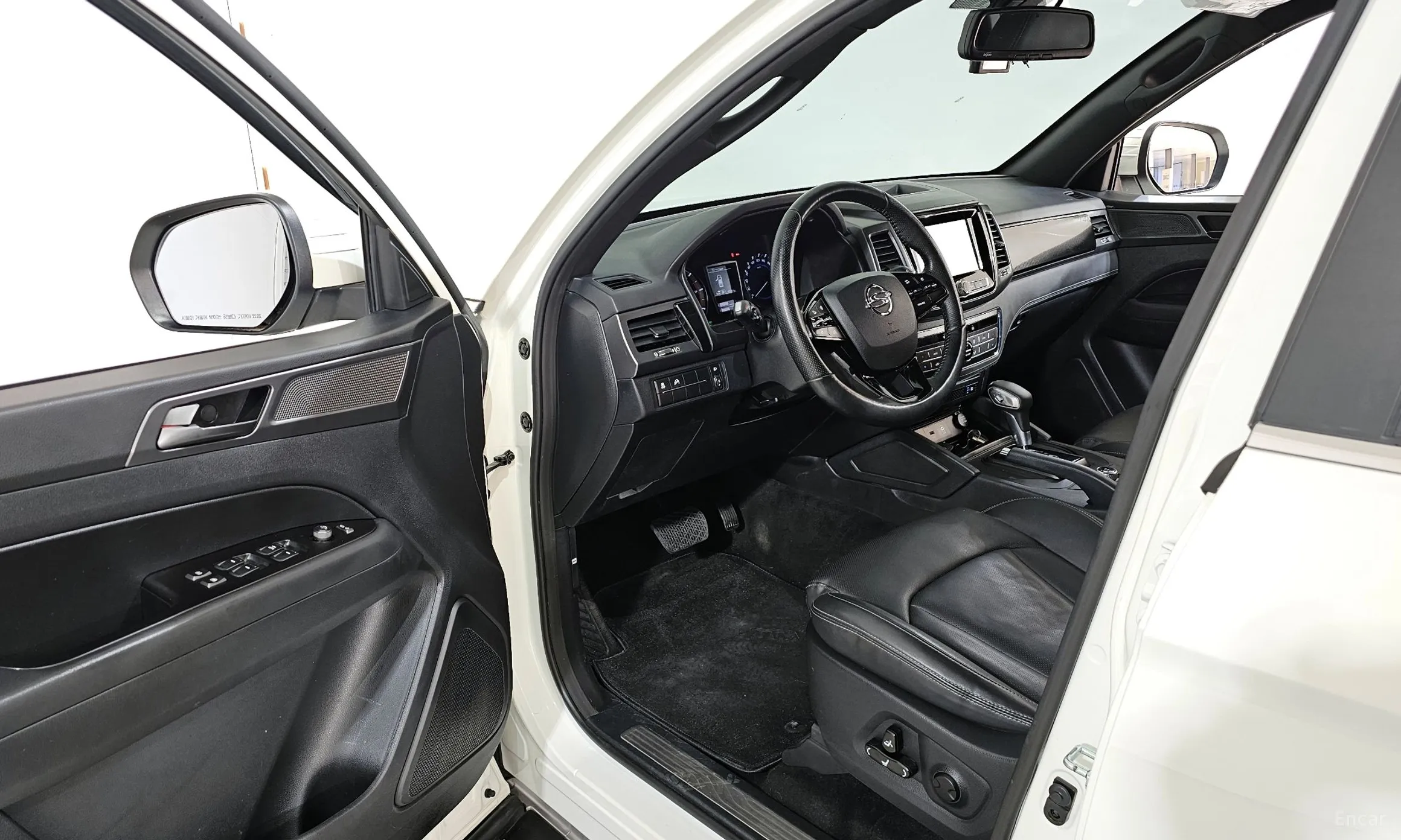 KG Mobility (SsangYong) Rexton Sports превью 11
