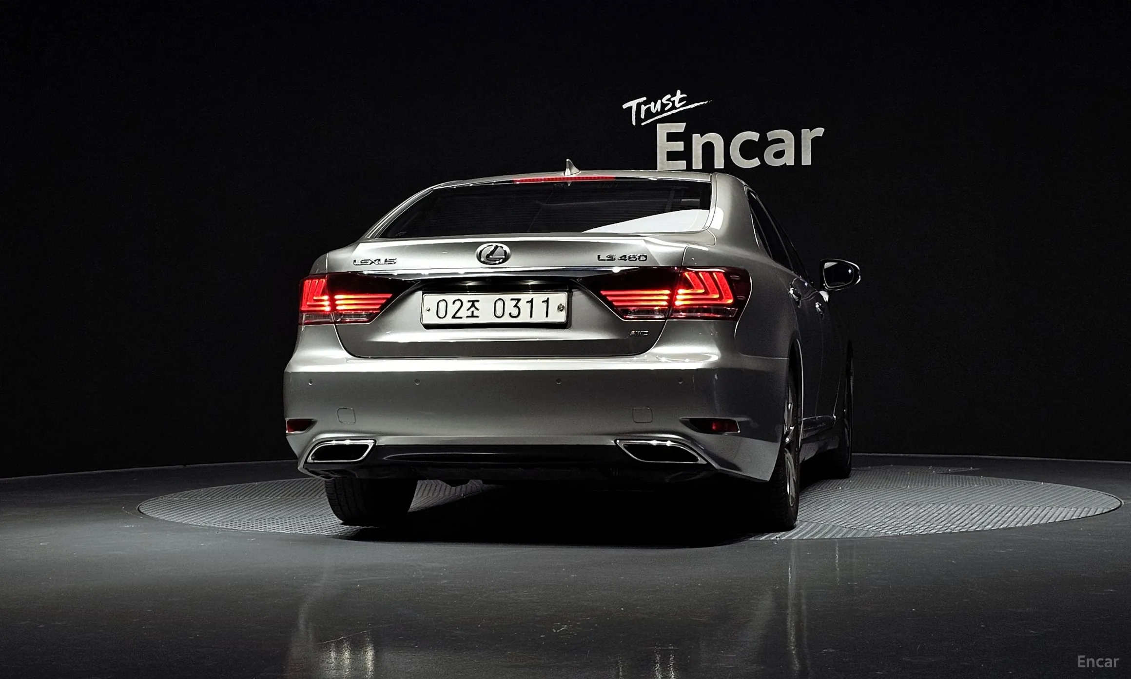 Lexus LS460 превью 4