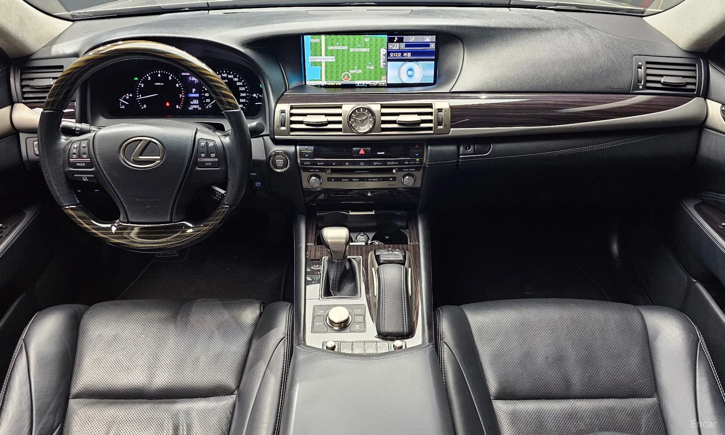 Lexus LS460 превью 7
