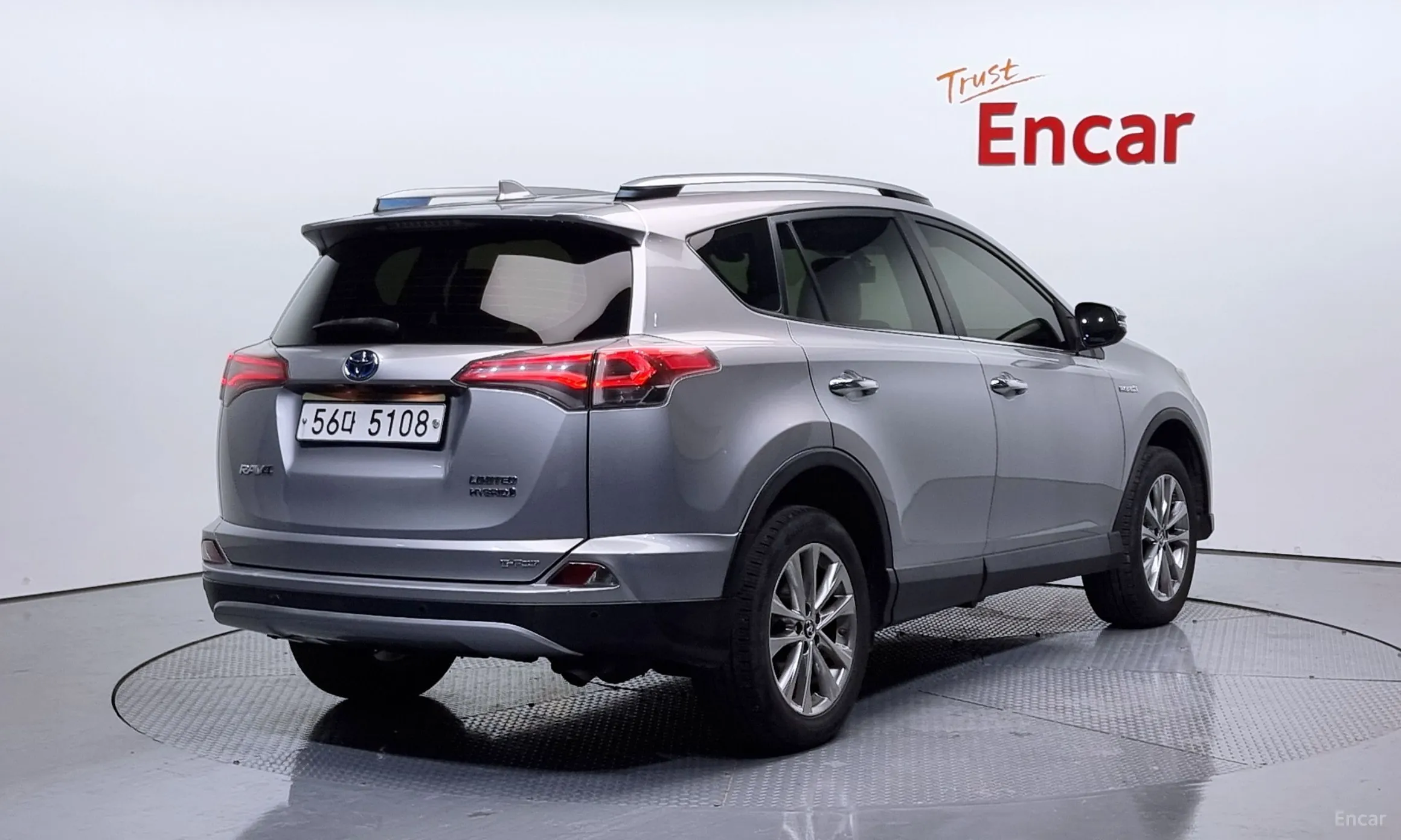 Toyota RAV4 превью 2