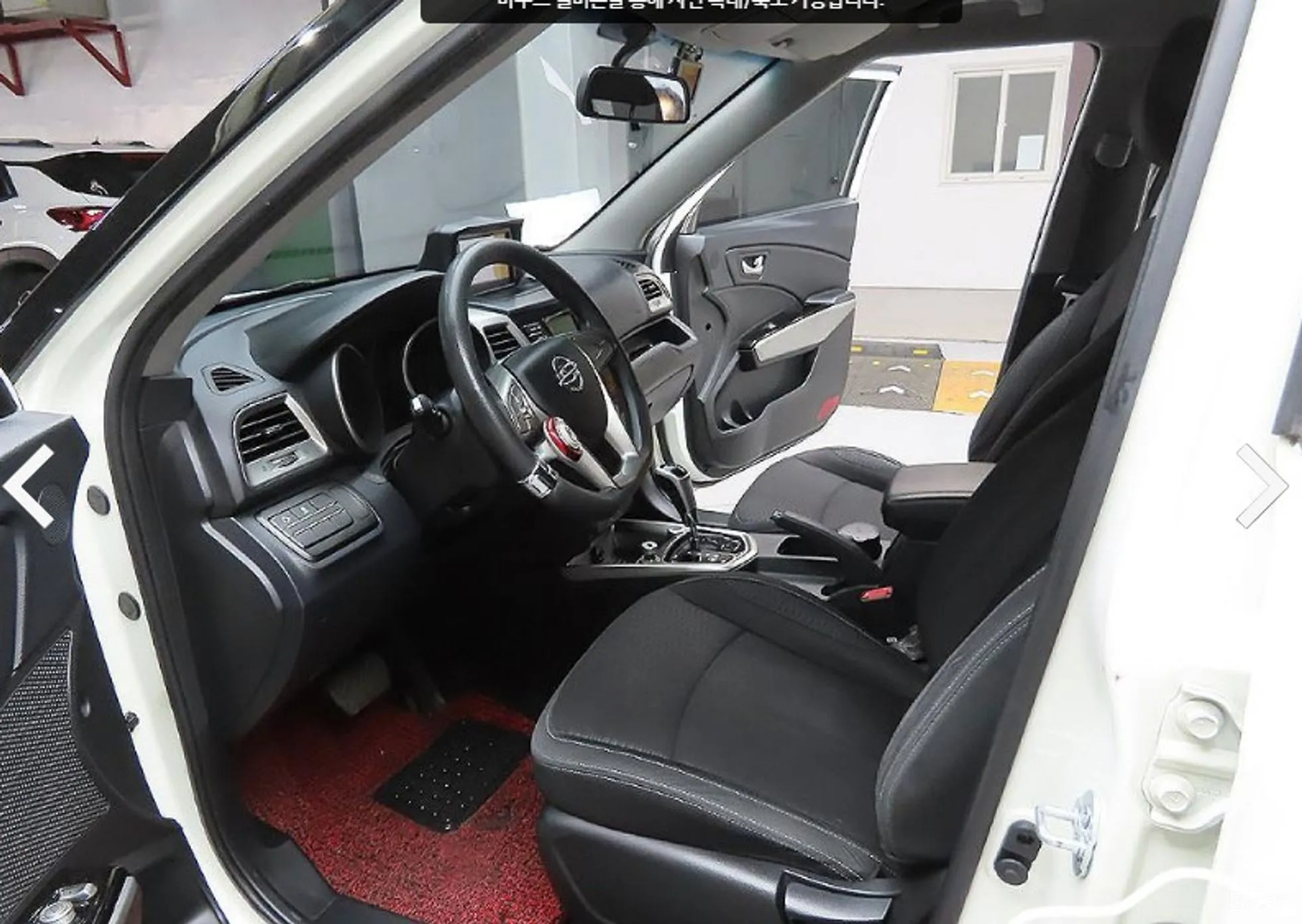 KG Mobility (SsangYong) Tivoli, Lazio превью 11