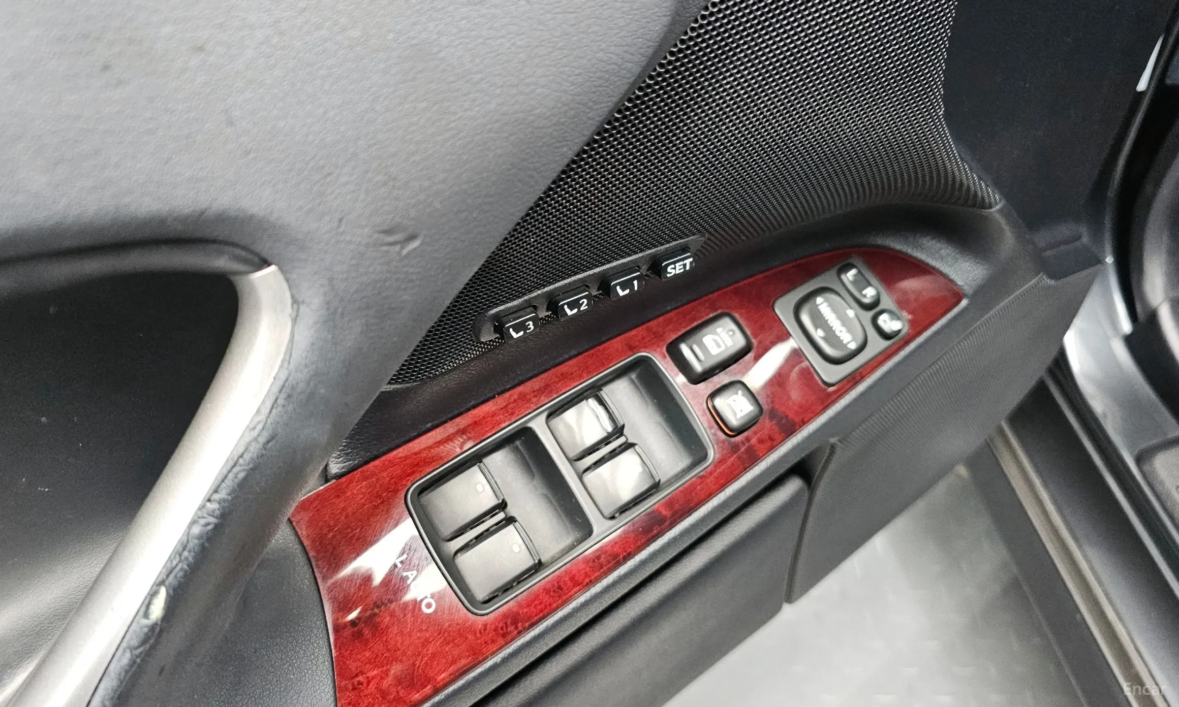 Lexus IS250 превью 18