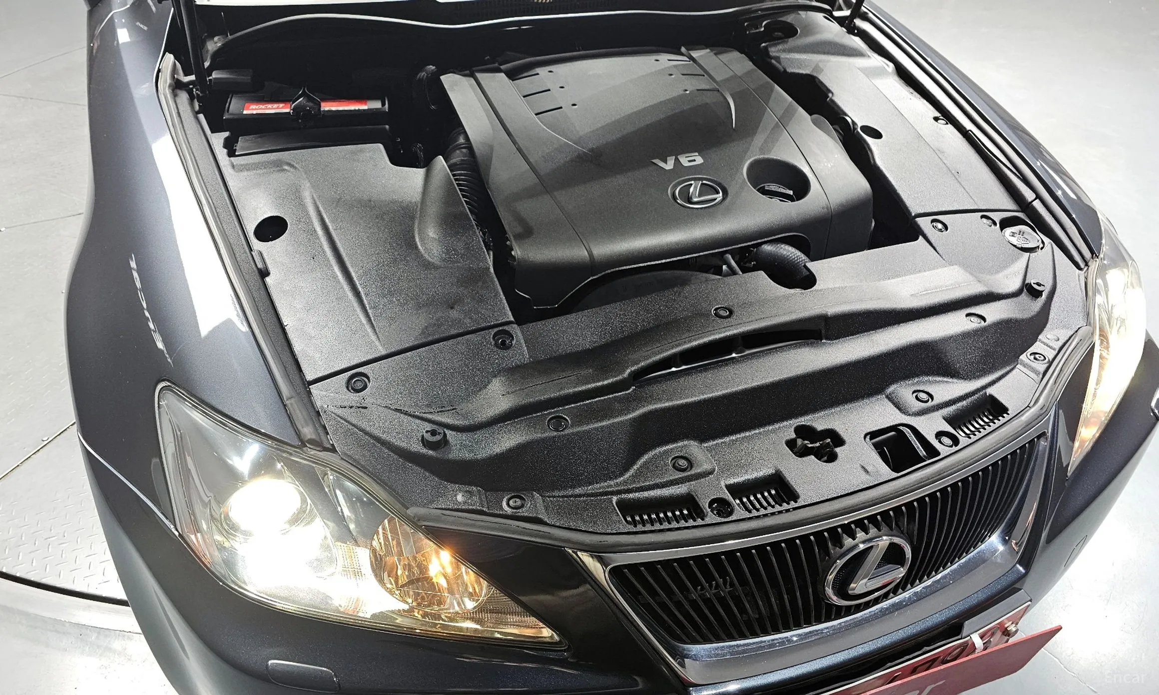 Lexus IS250 превью 6