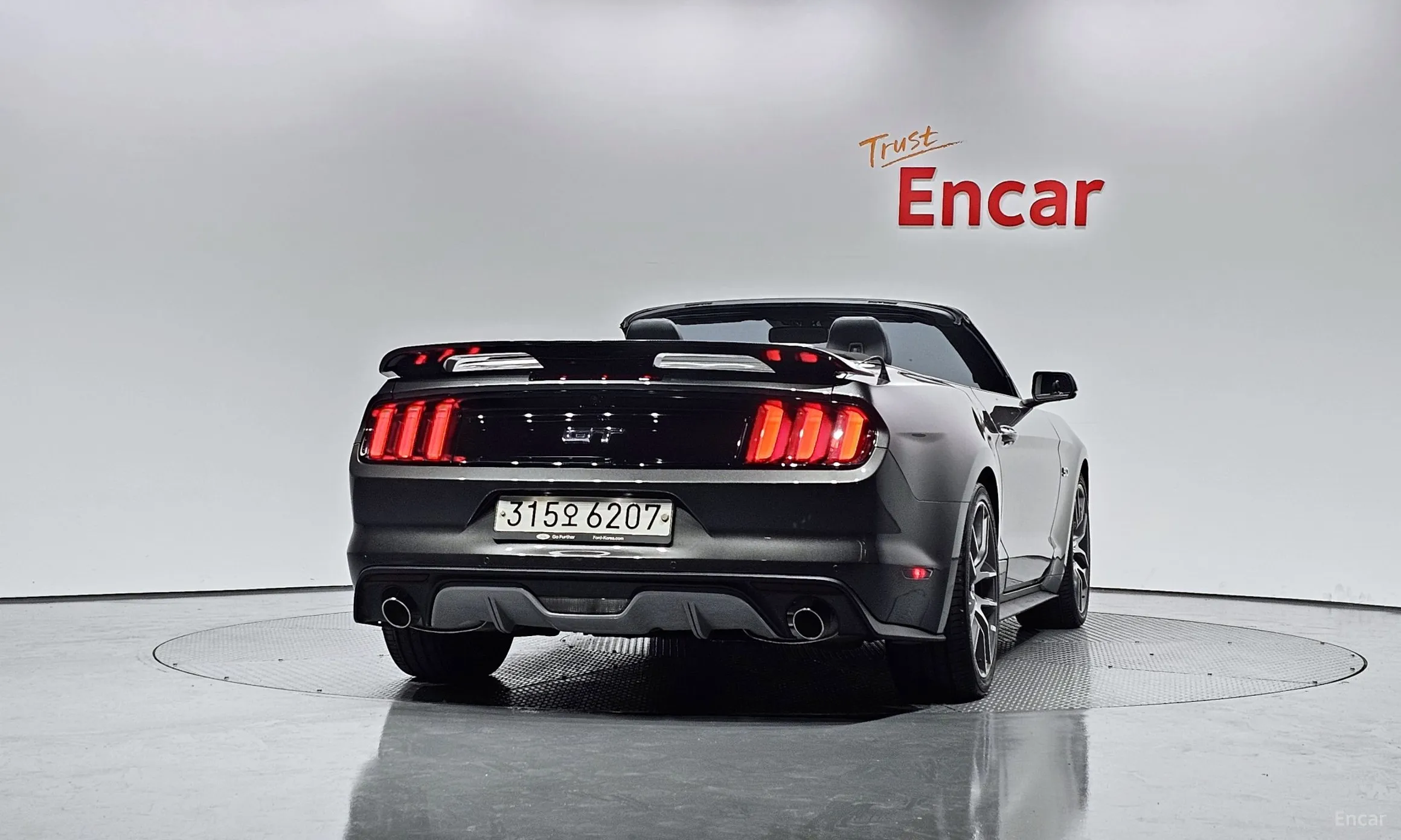 Ford Mustang превью 4