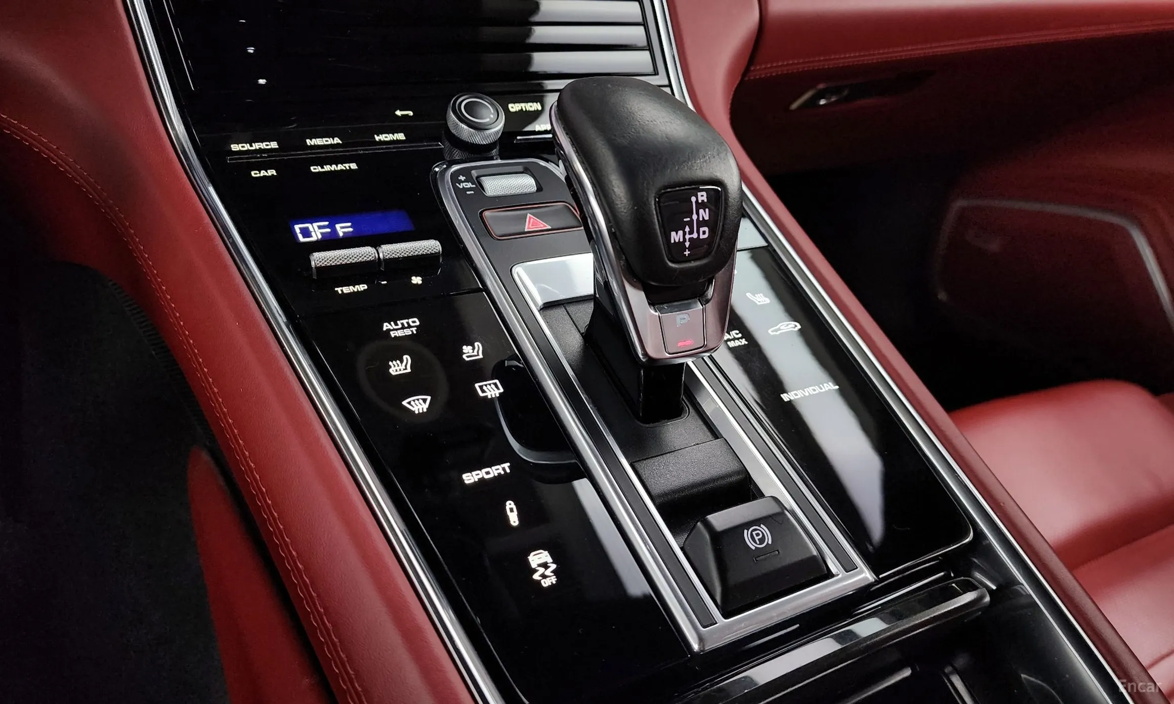 Porsche Panamera (971) превью 9