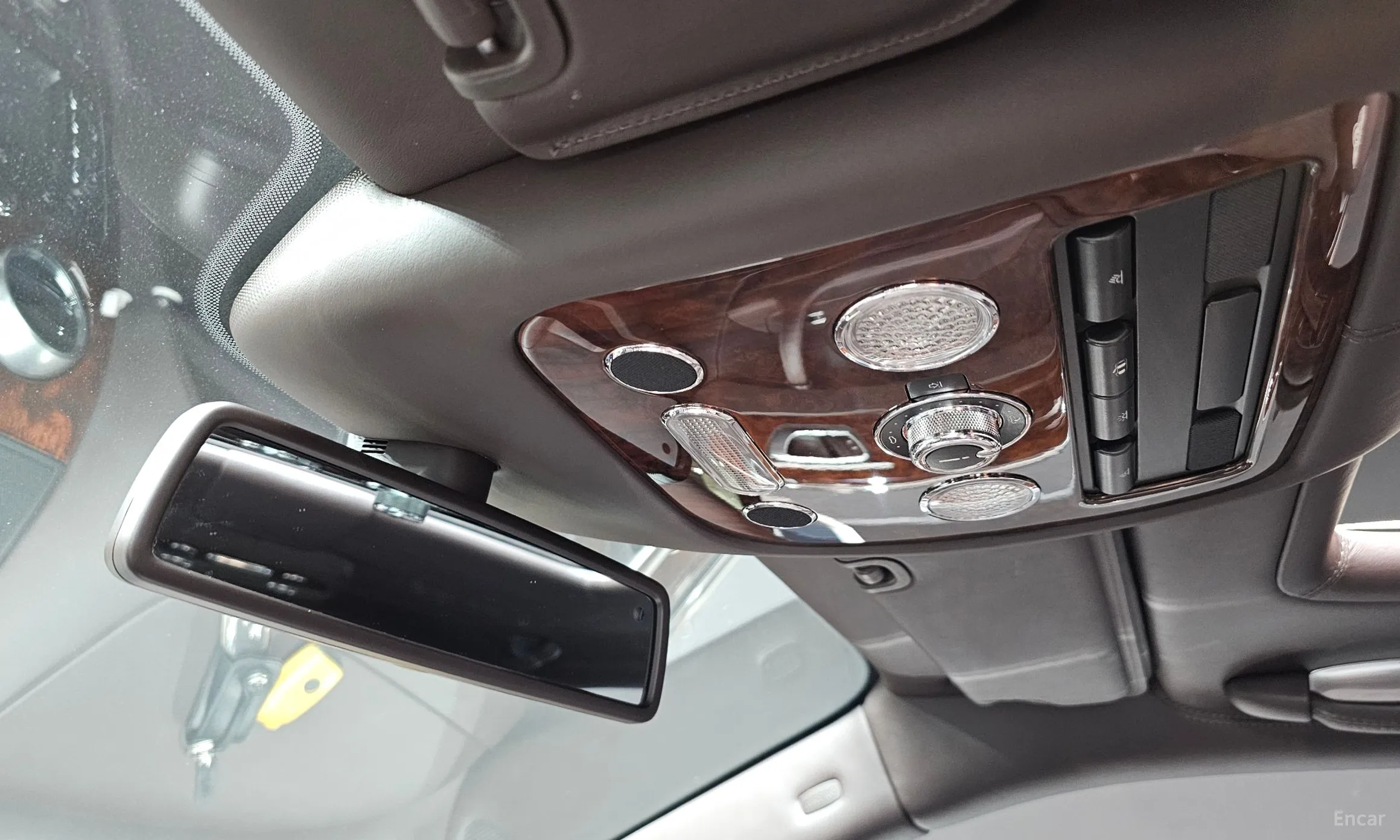 Bentley Flying Spur Gen 1 превью 15