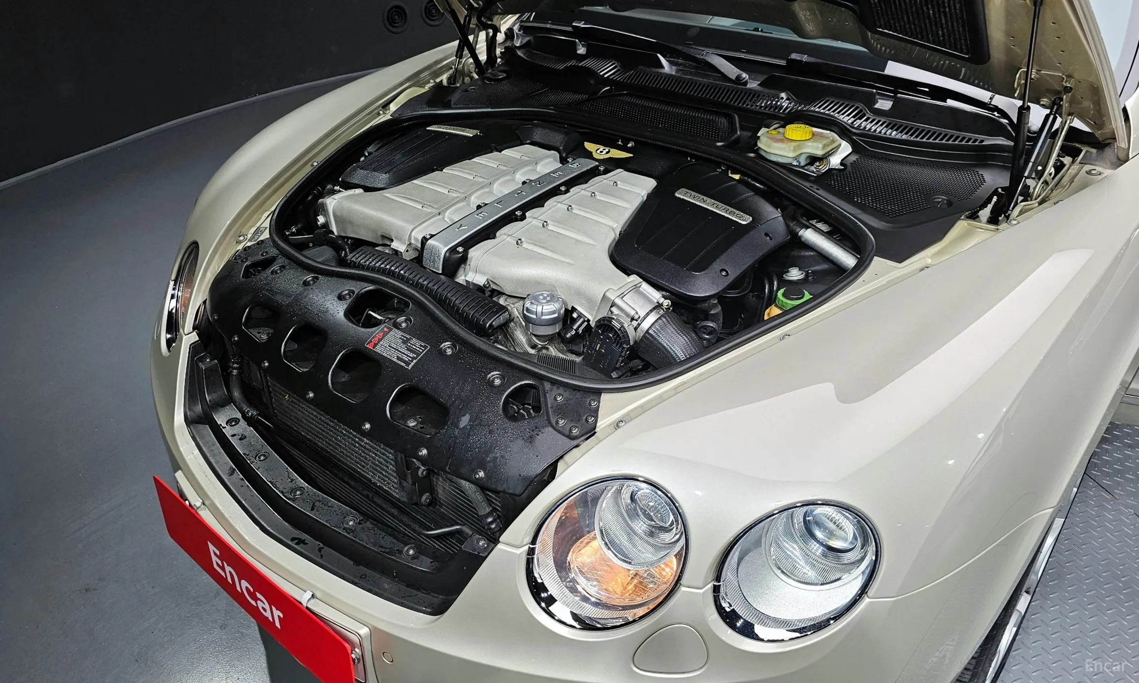 Bentley Flying Spur Gen 1 превью 6