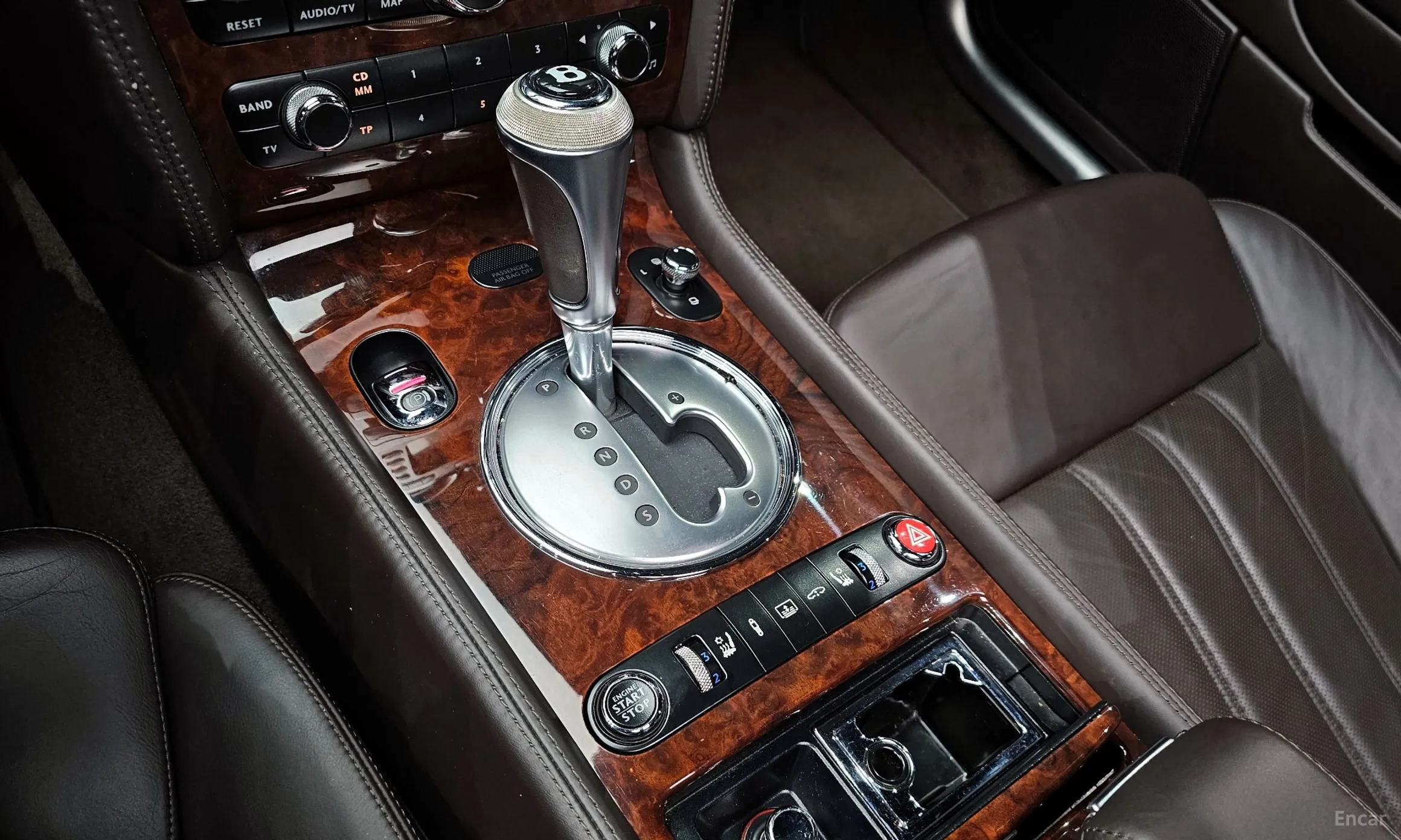 Bentley Flying Spur Gen 1 превью 9
