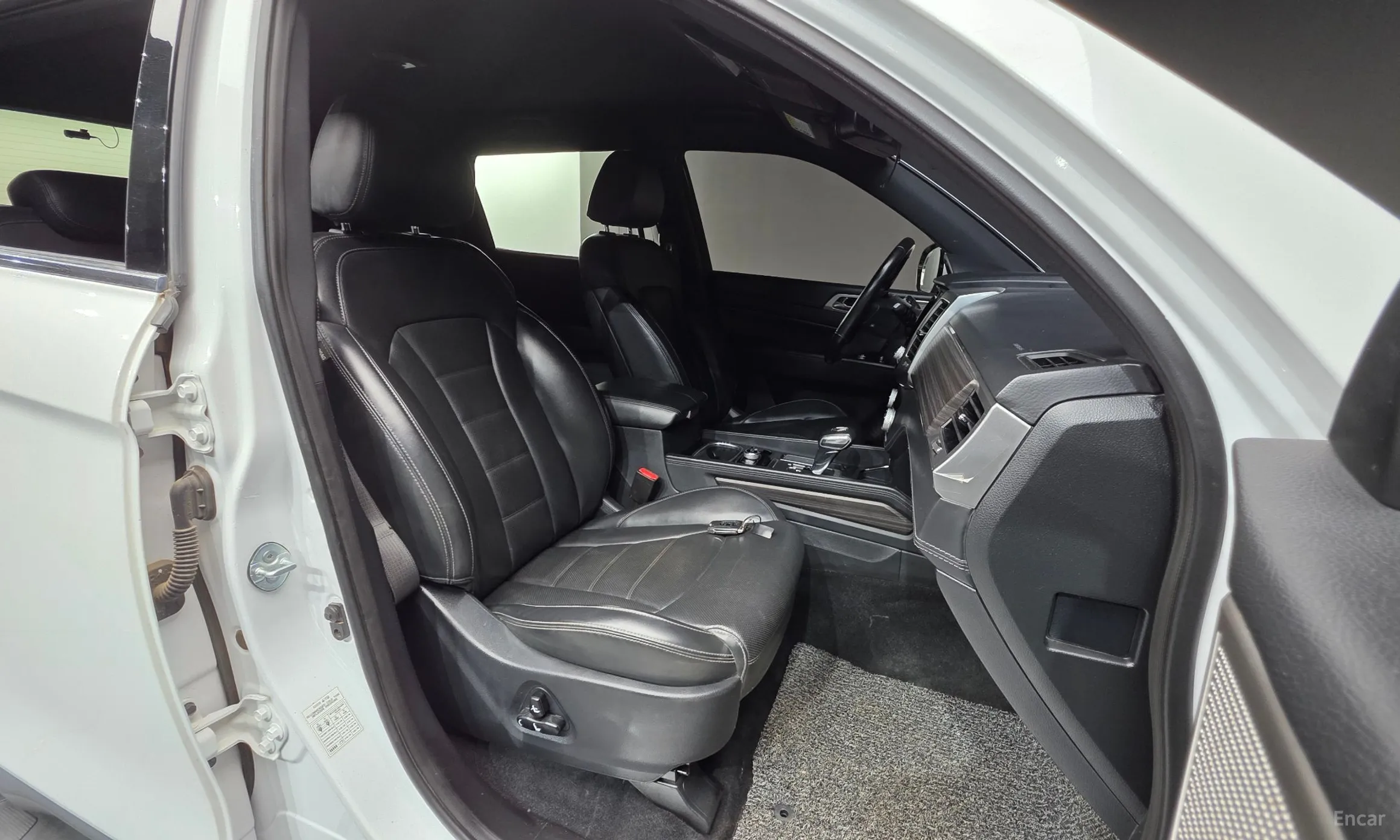 KG Mobility (SsangYong) G4 Rexton превью 10