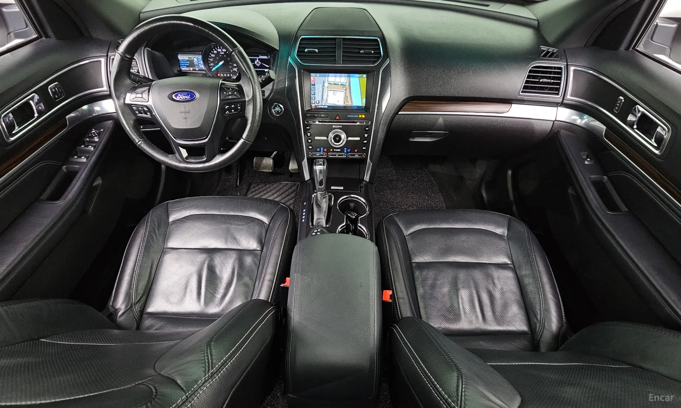 Ford Explorer превью 7