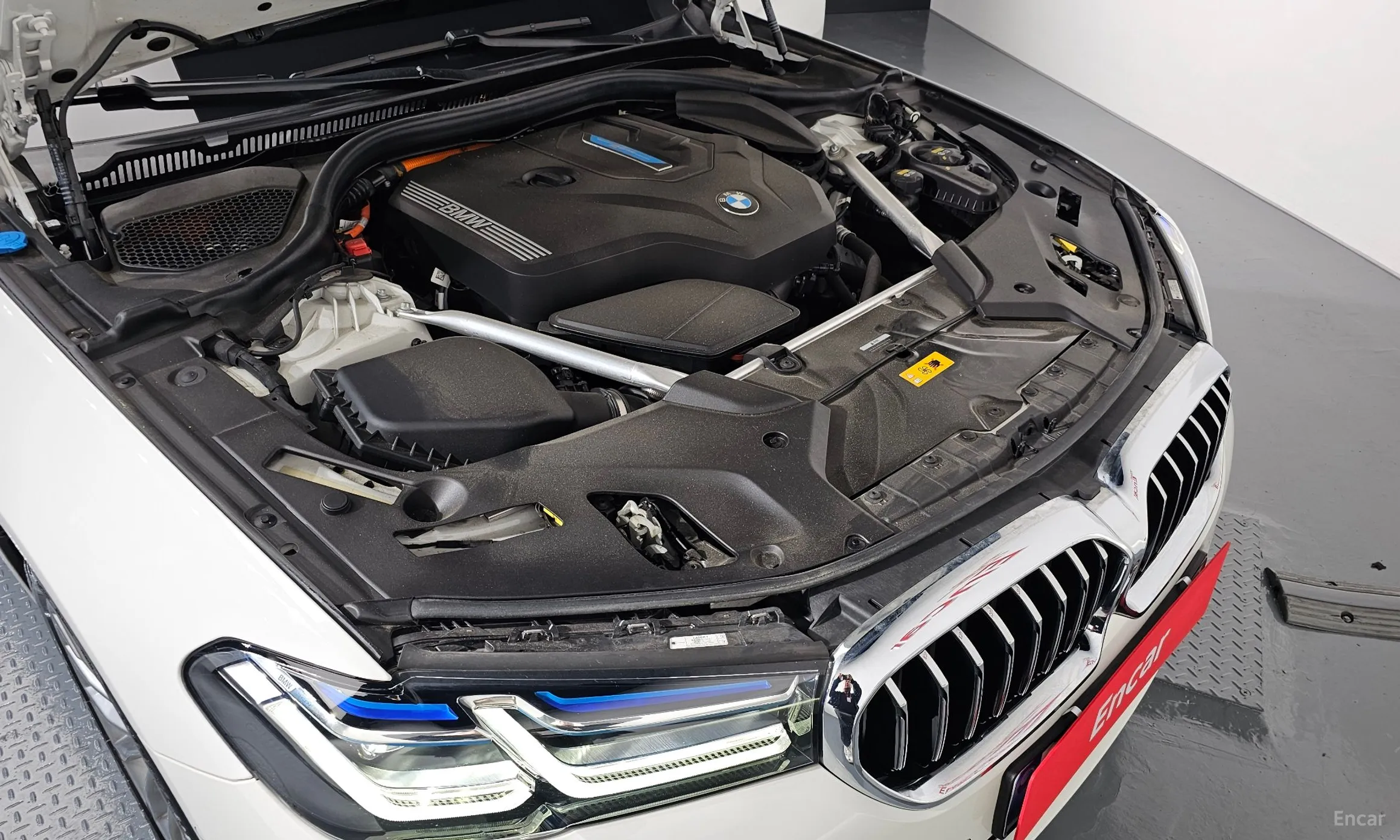 BMW 5 Series (G30) превью 6