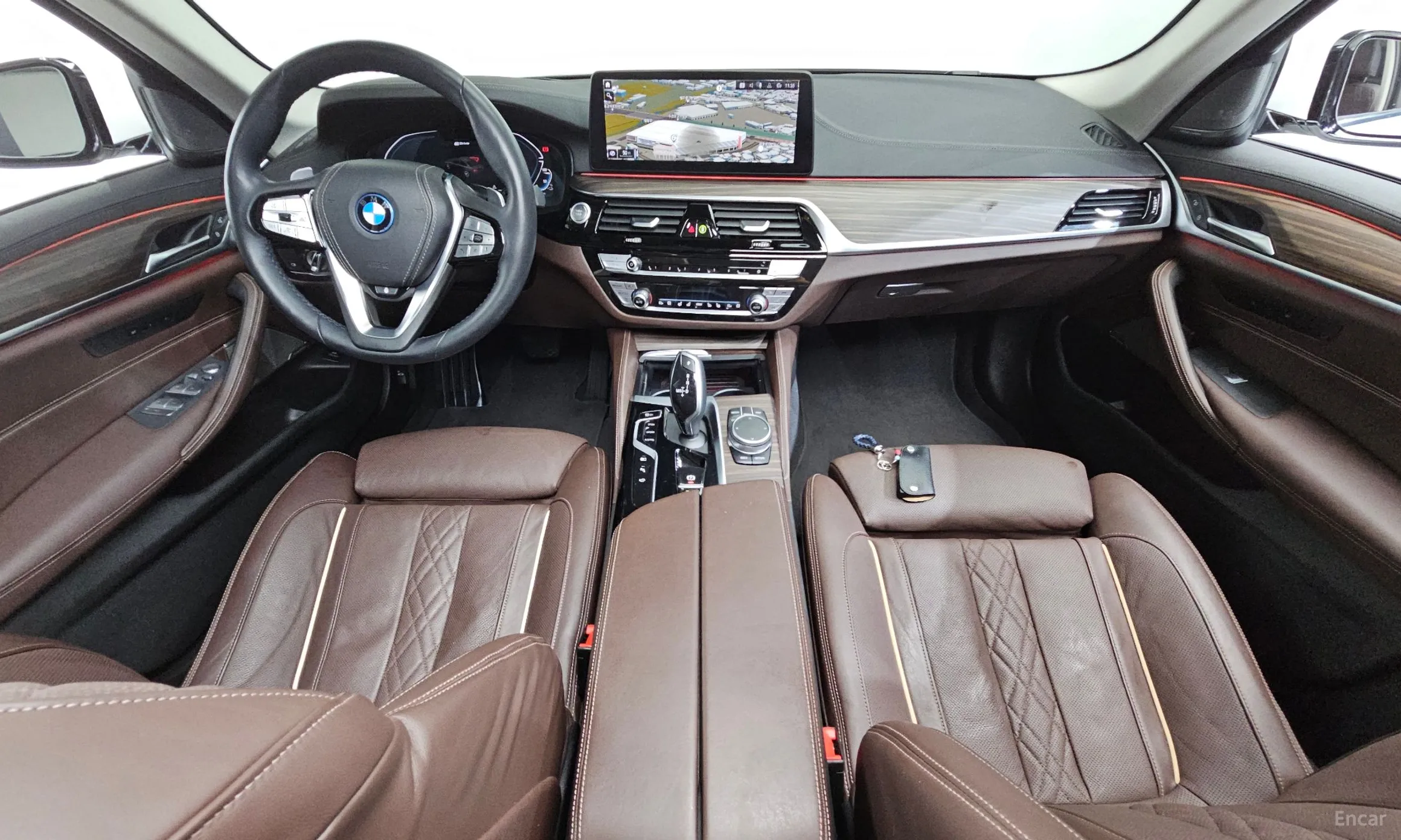 BMW 5 Series (G30) превью 7
