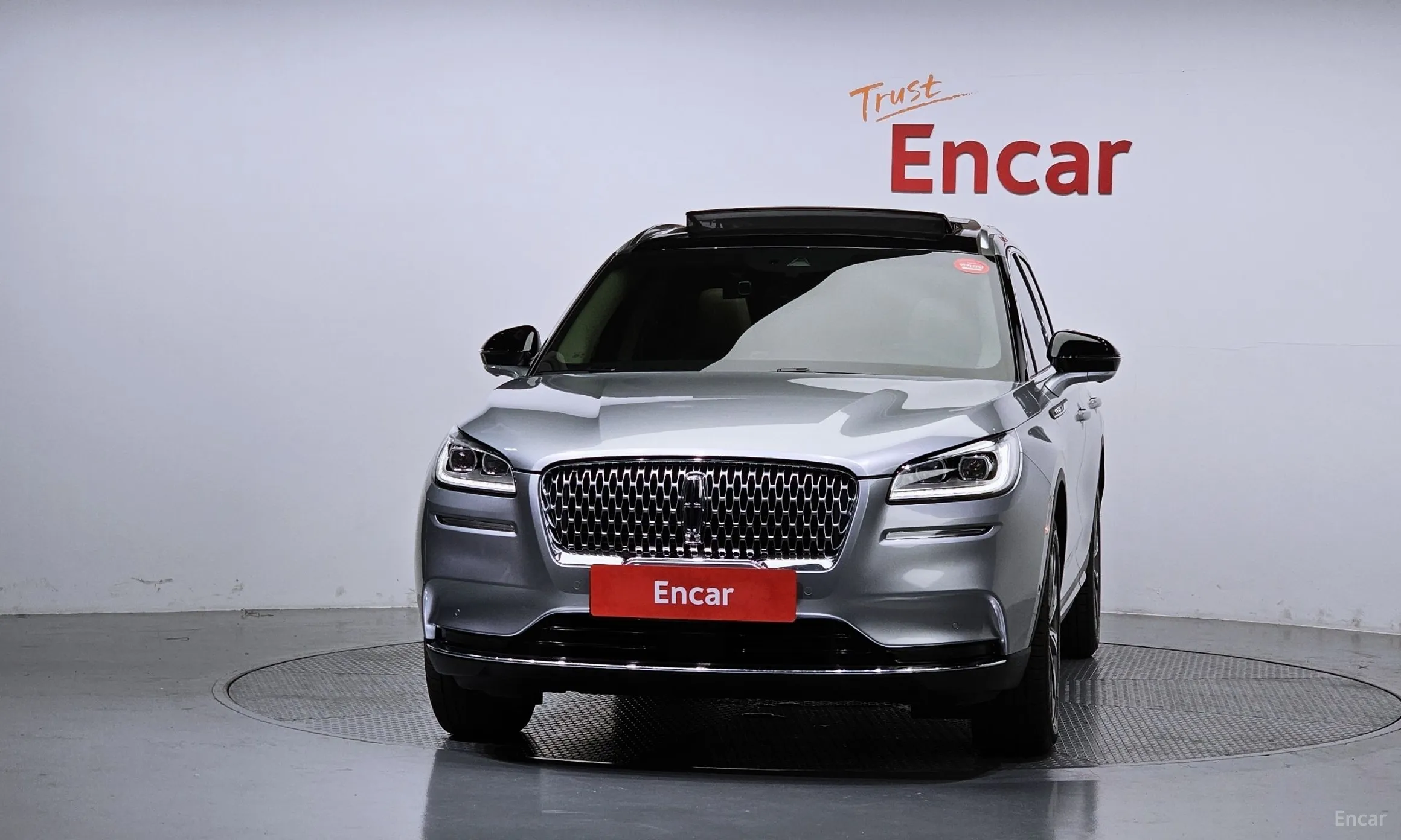 Lincoln Corsair превью 3