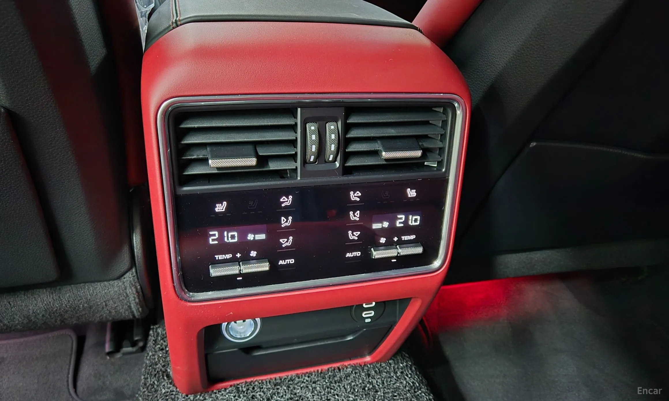 Porsche Cayenne (PO536) превью 16